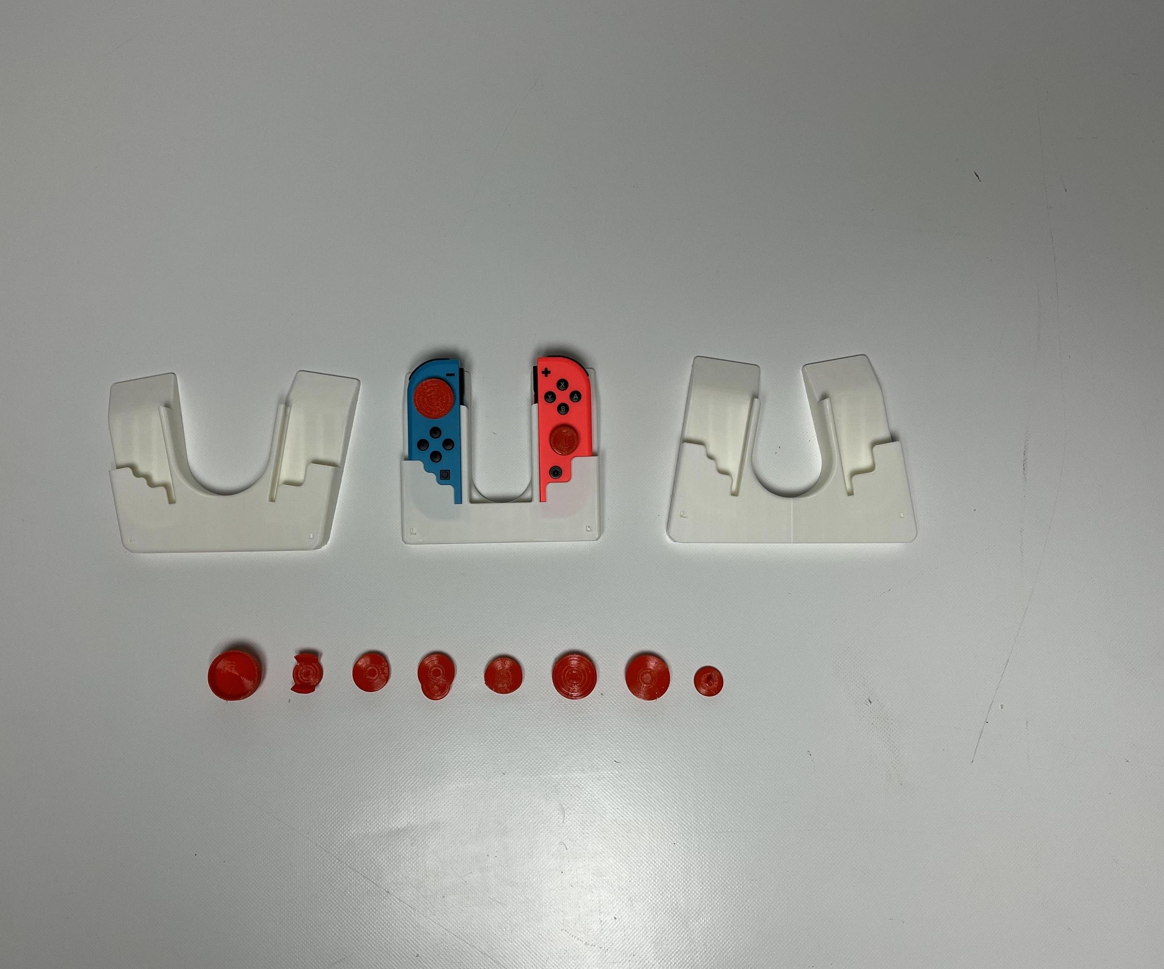 D4E1 3D Print a Life-Size Controller Holder and Caps: a Maker's Guide