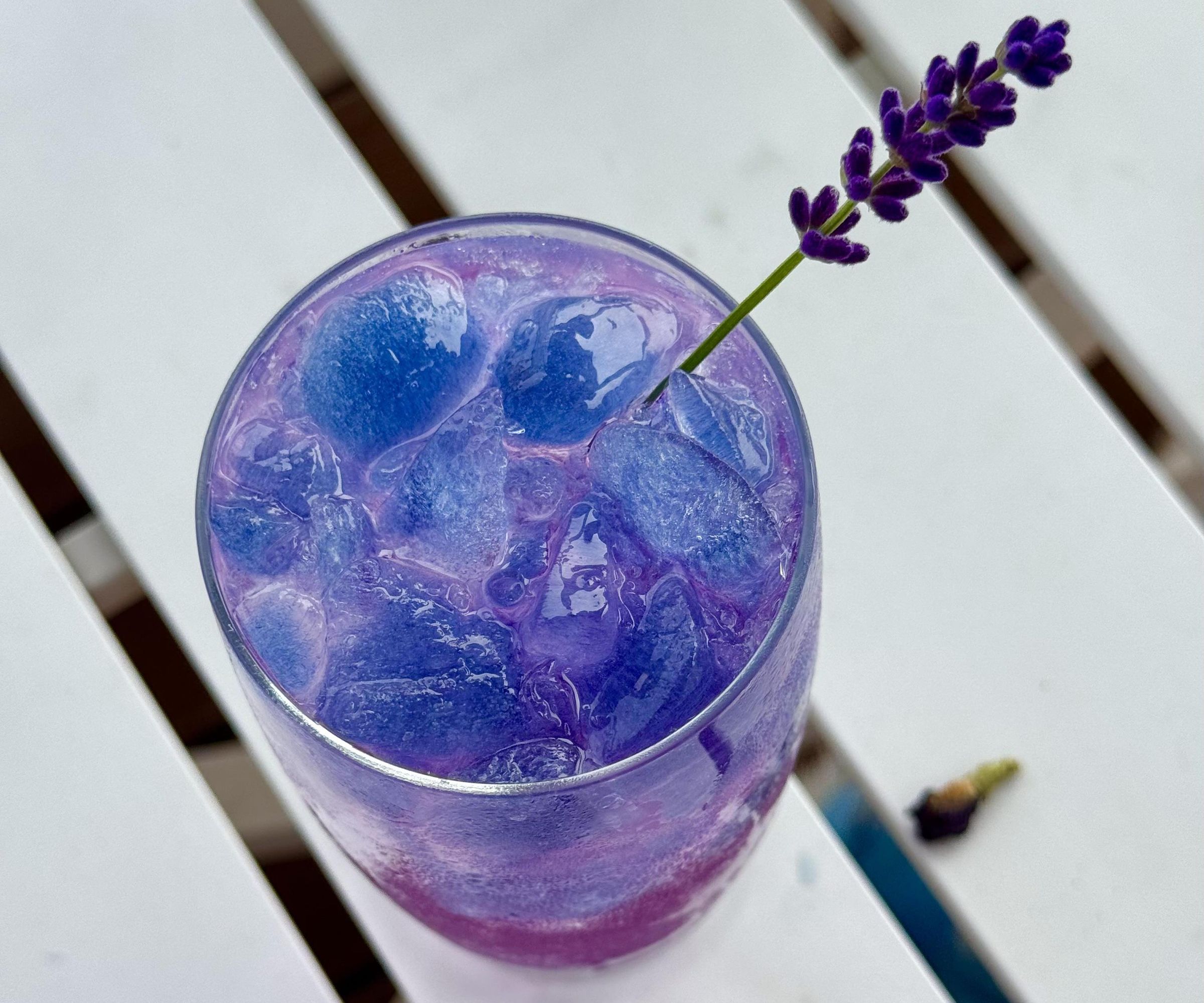 Magic Color Changing Cocktail