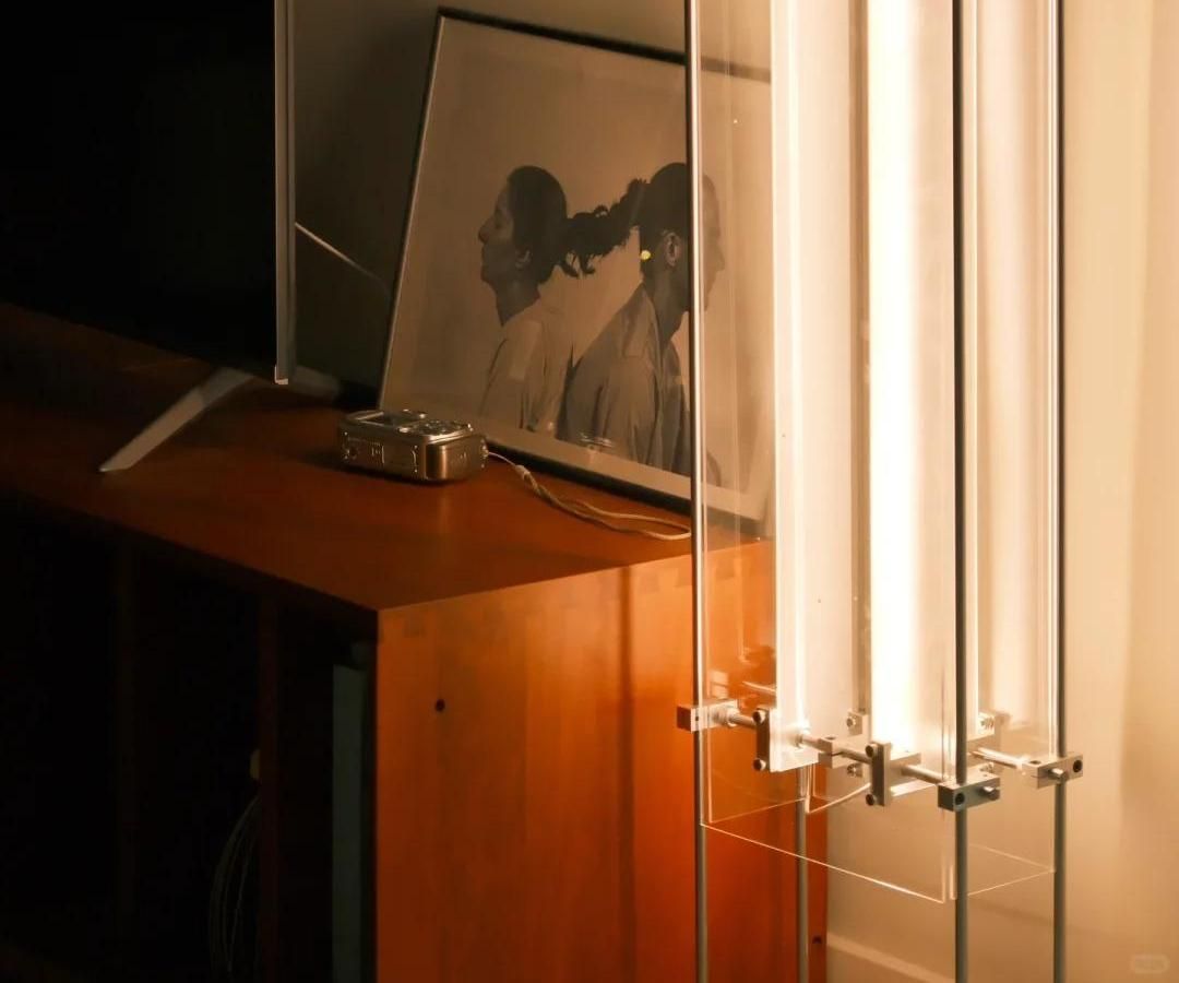 DIY LED Acrylic Display Tower: a Pragmatist's Guide to Modern Home Decor | a Vibe Light