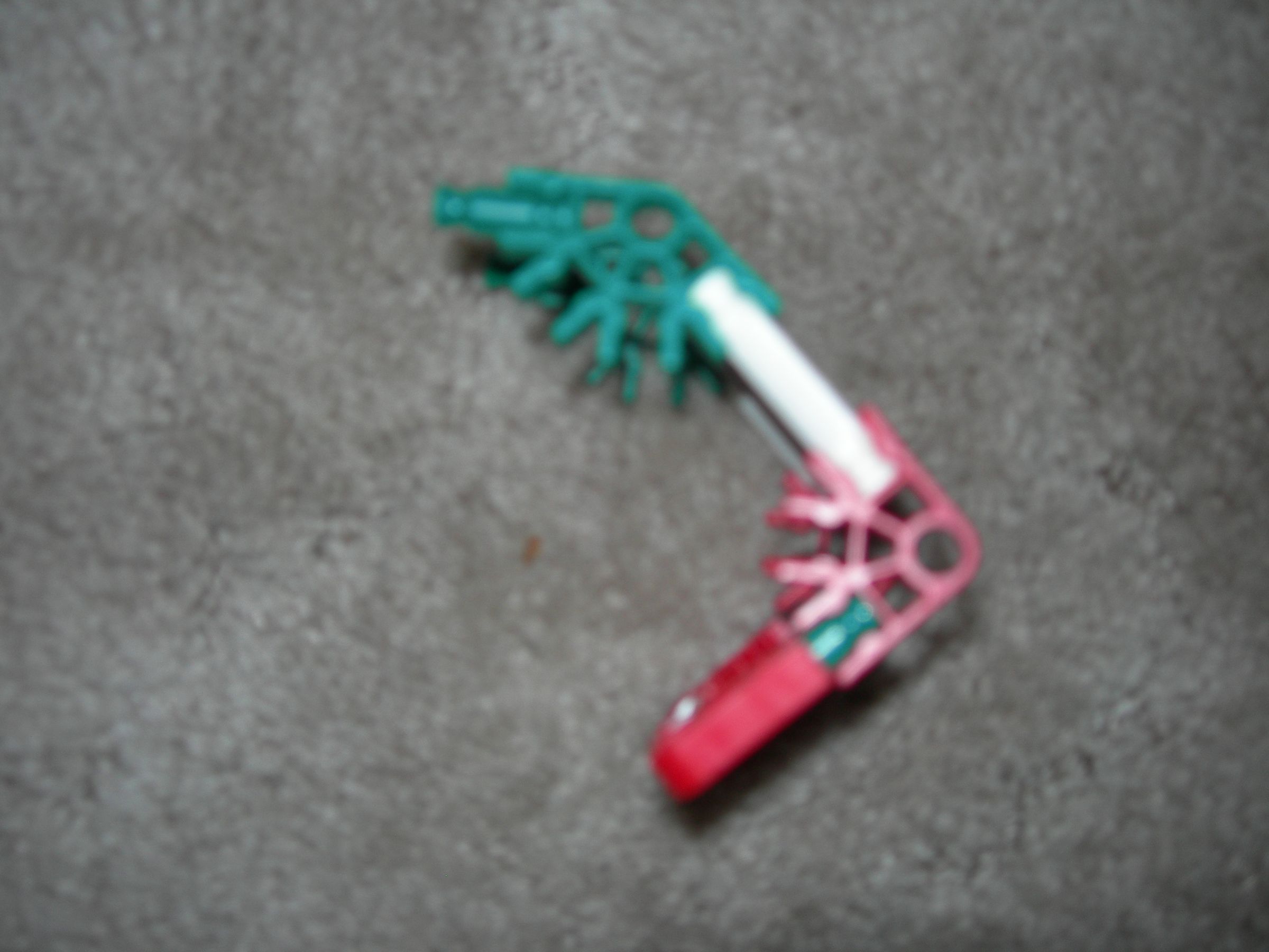 C:\Documents and Settings\Dave\My Documents\My Pictures\K'nex Gnasher Shotgun\K'nex Gnasher Shotgun 019.jpg