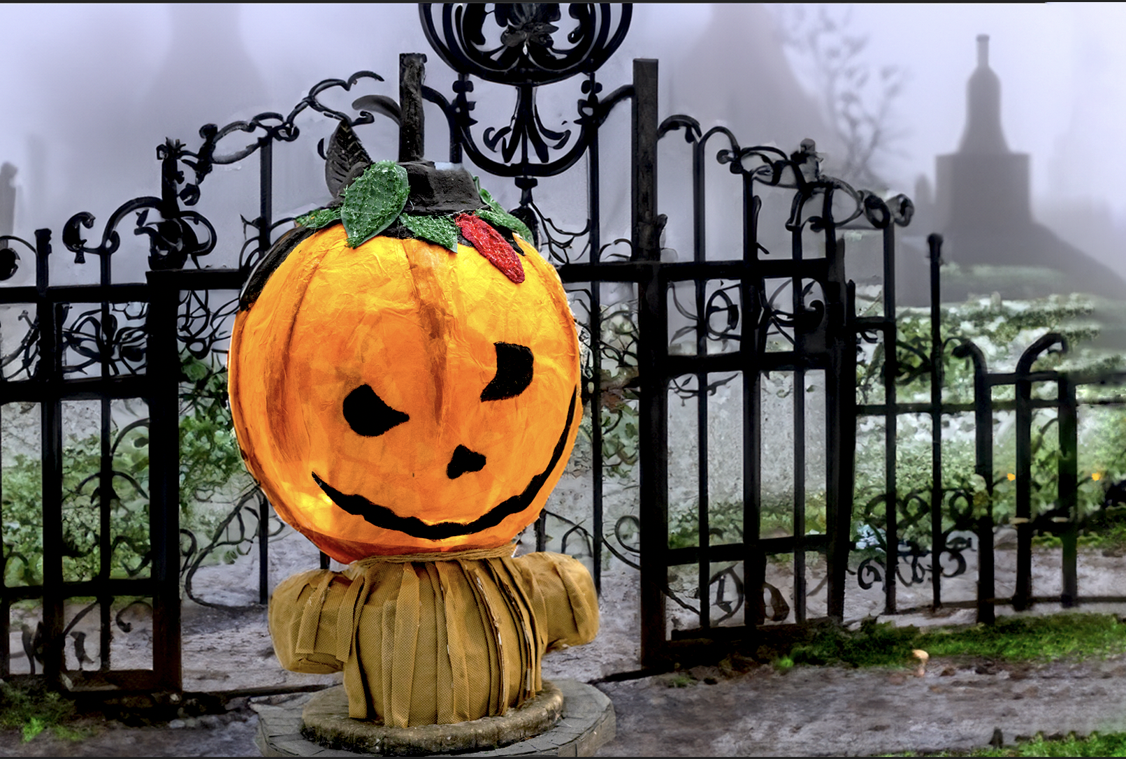 Make a Giant Jack-o'-Lantern From Trash!