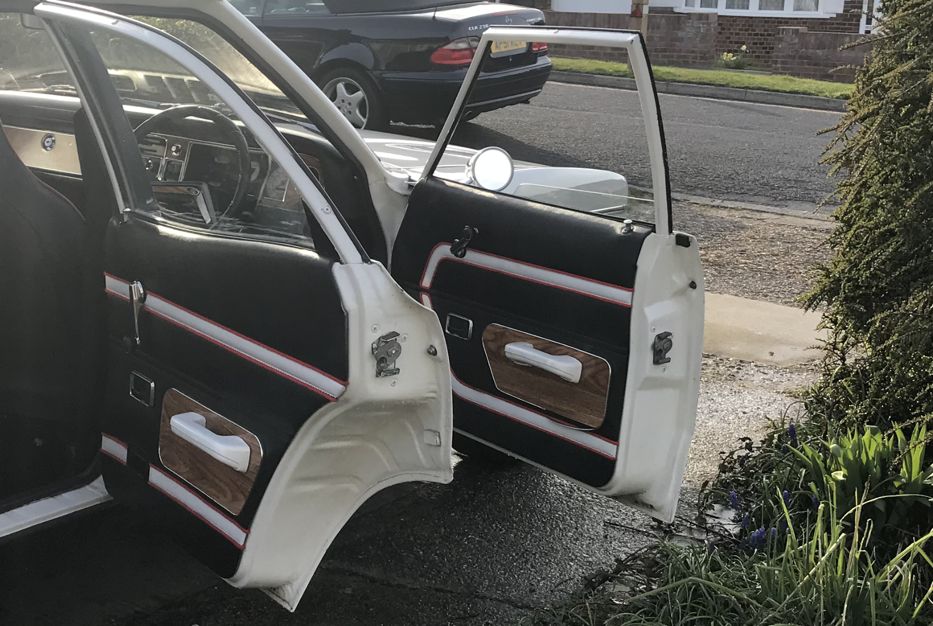 Classic Car Restomod - Part 4: Interior - Door Cards and Steering Wheel: