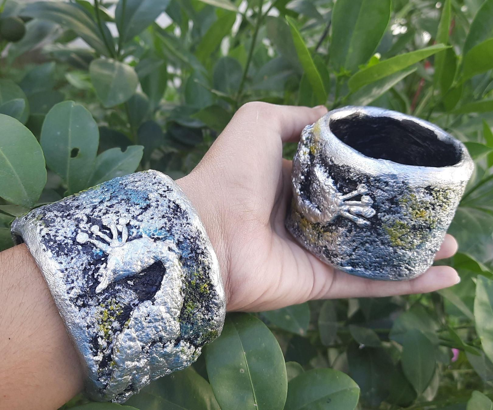 The Relic Bangle: Sculpting "Antique Metal" From Paper