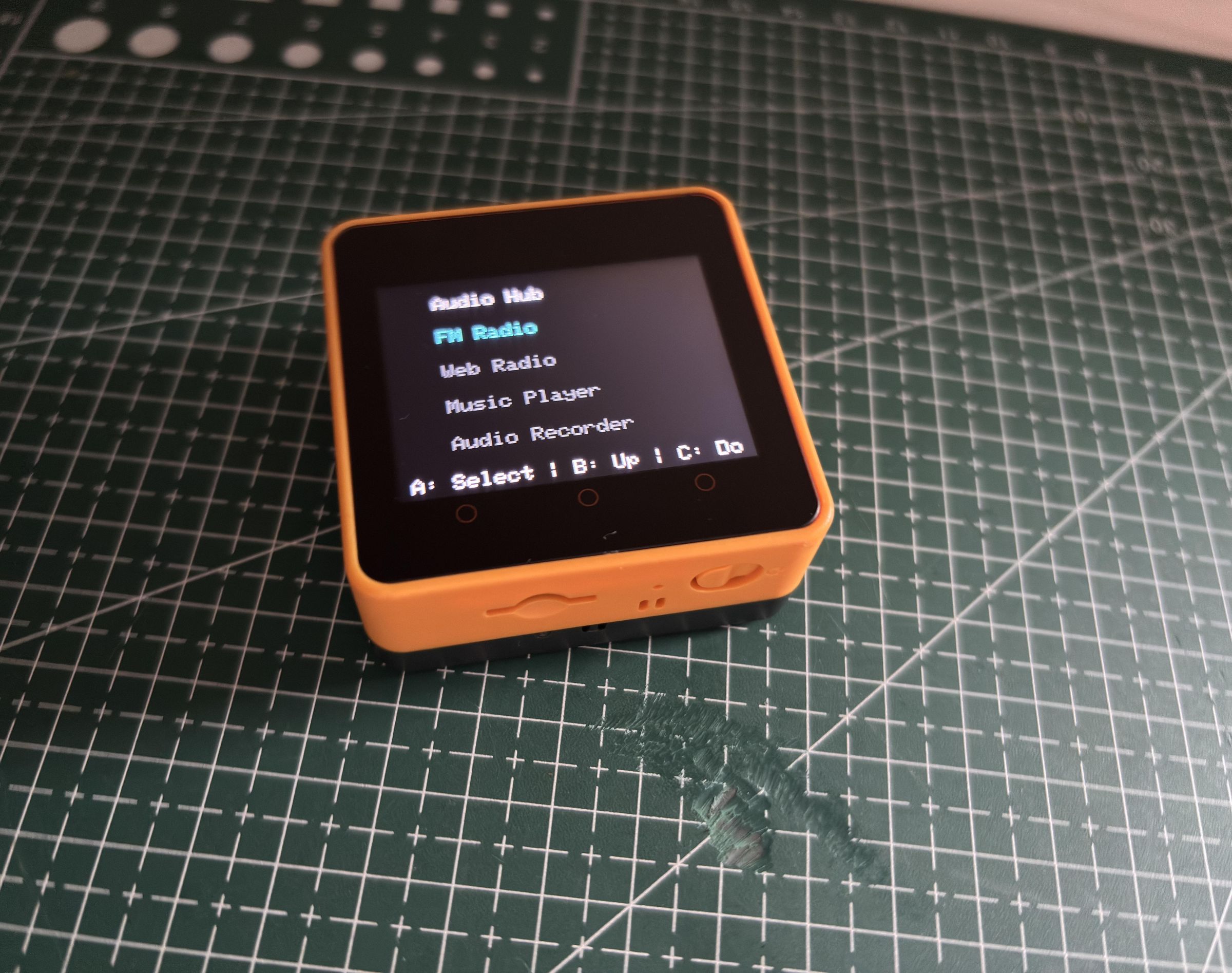 FM-AirPod: Portable Smallest All-in-One Radio + Music Player + Recorder