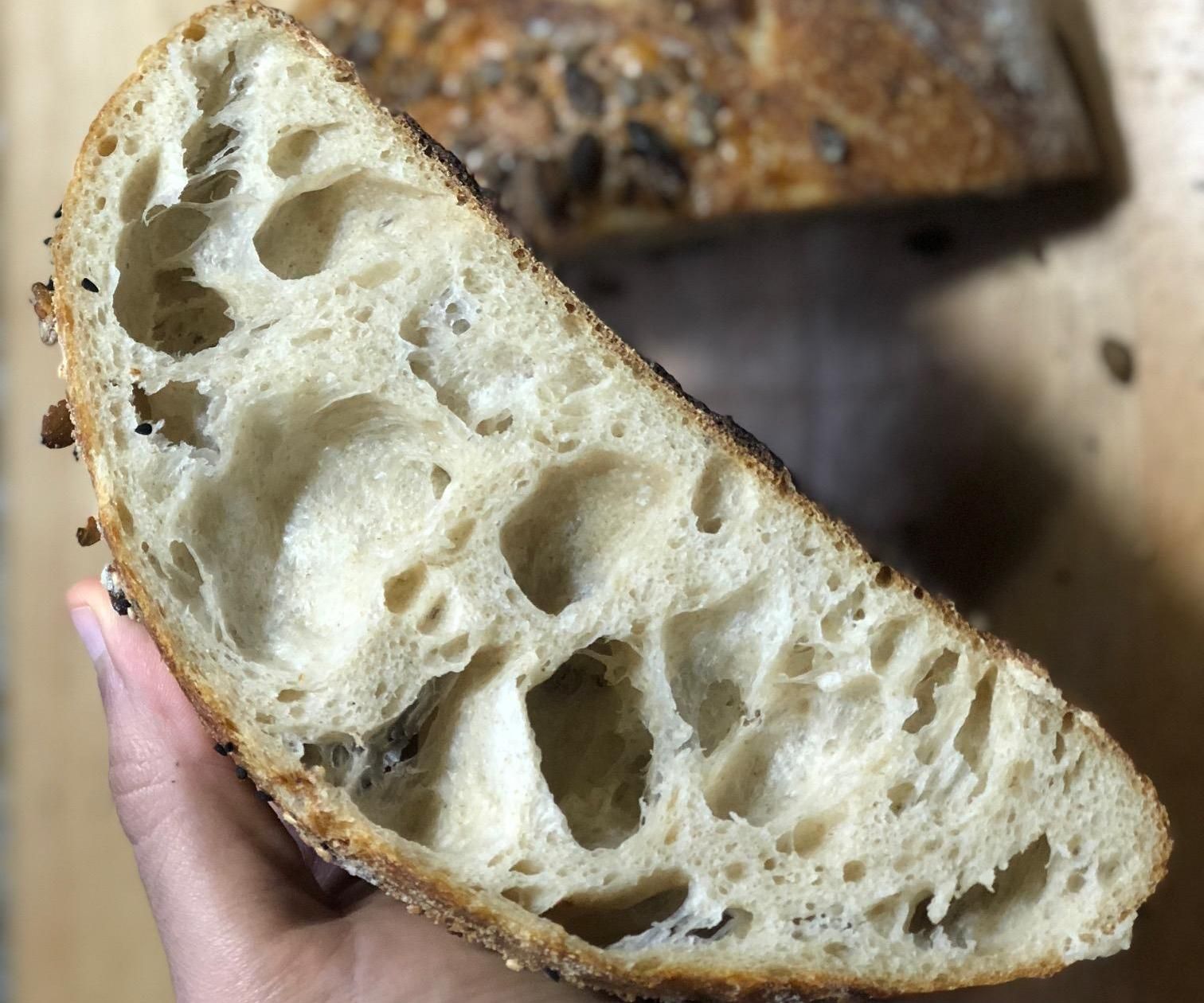 Bread With Sourdough Starters | الخبز بالخميرة الطبيعية