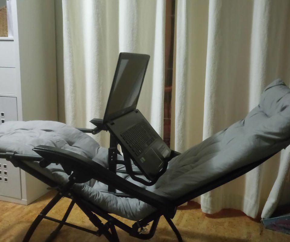 Zero Gravity Workstation and Laptop Stand