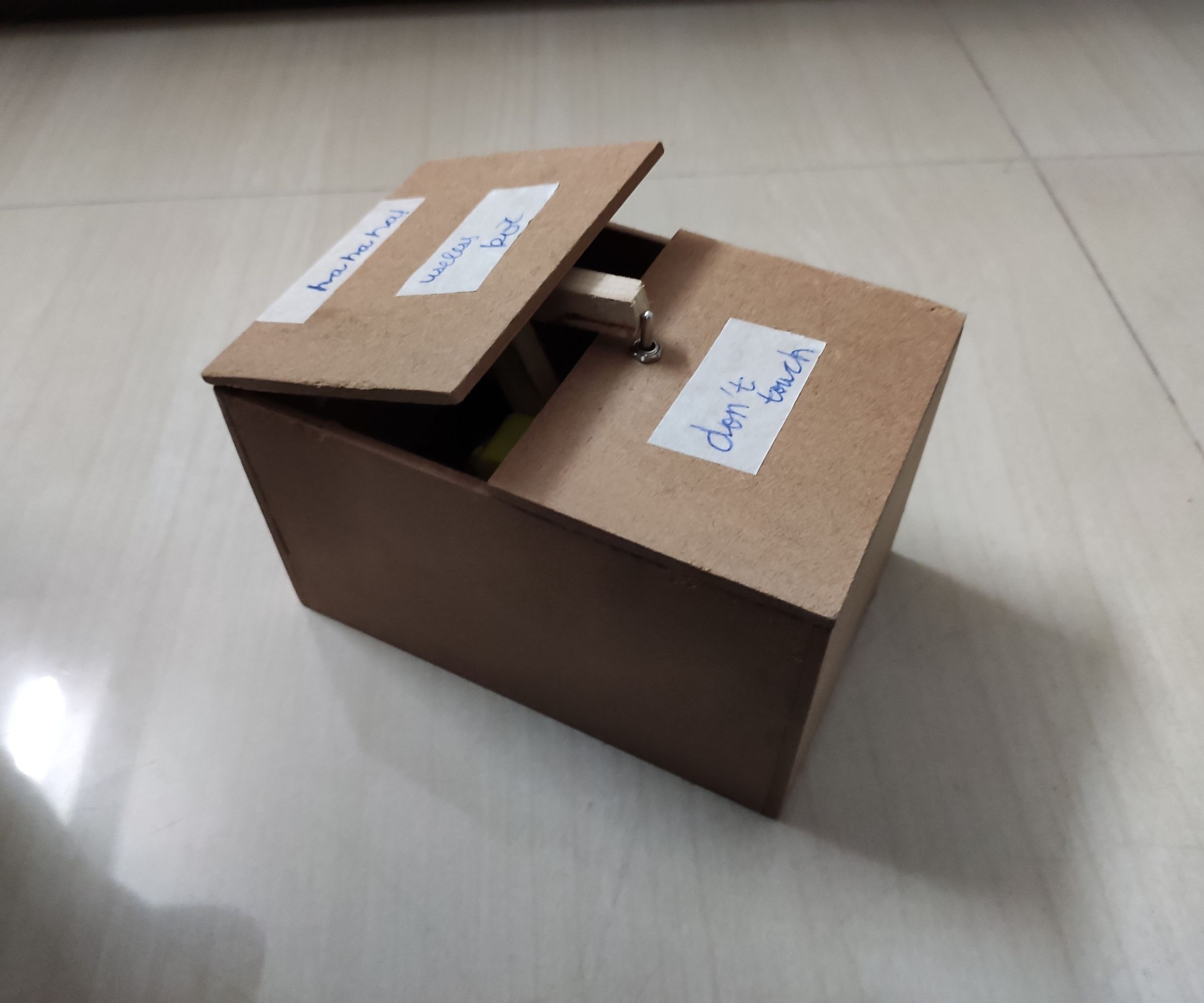 Useless Box V1