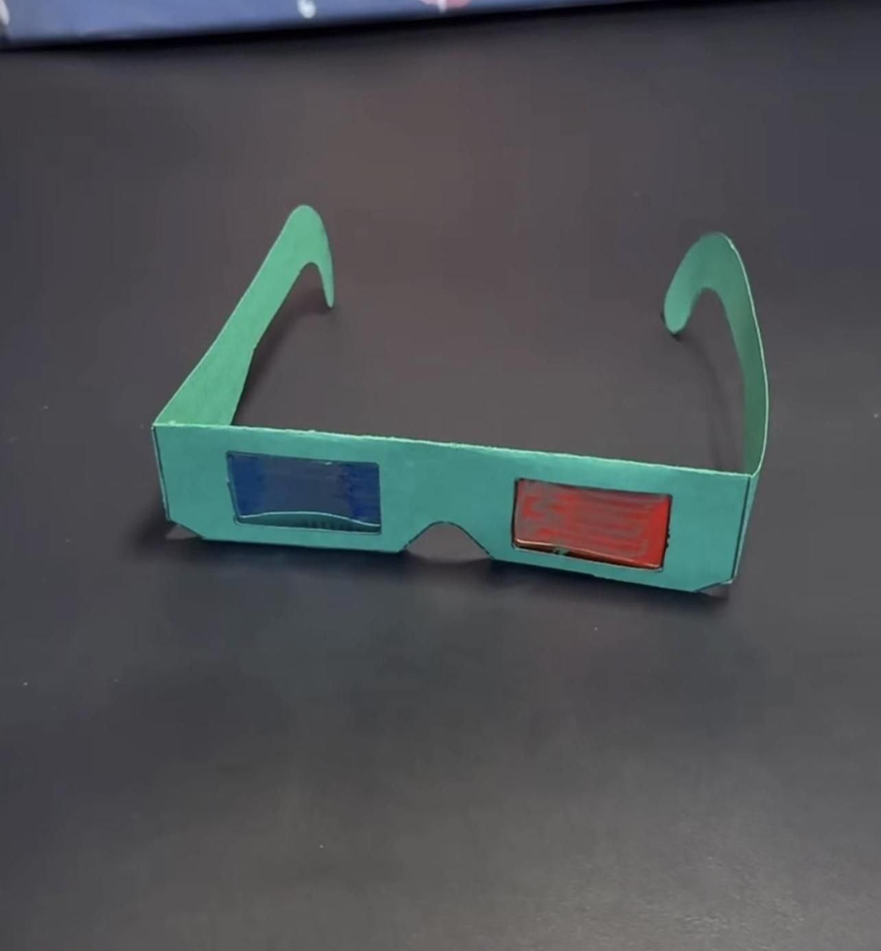 DIY a Red-Blue 3D Glasses