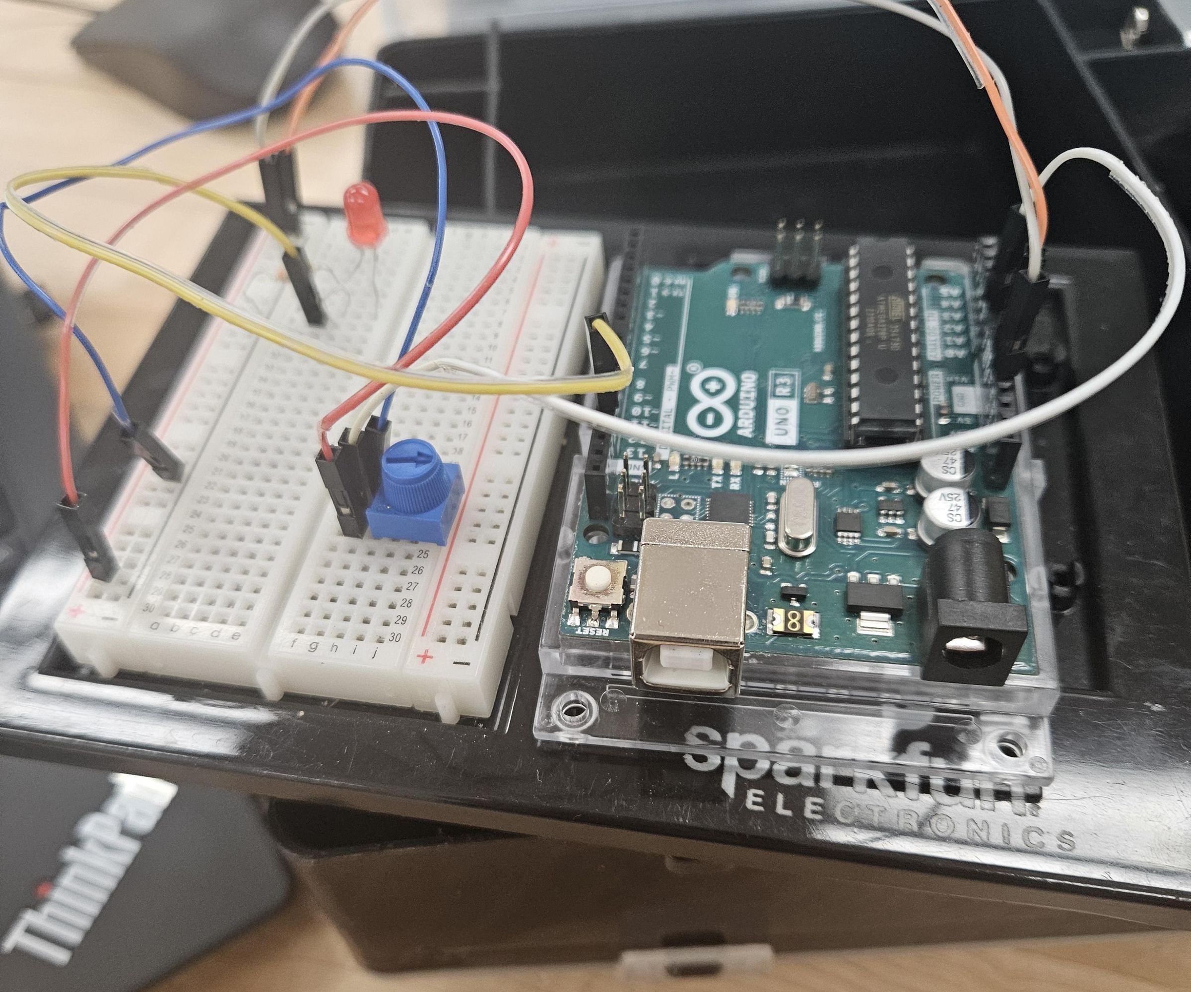 Potentiometer Arduino LED