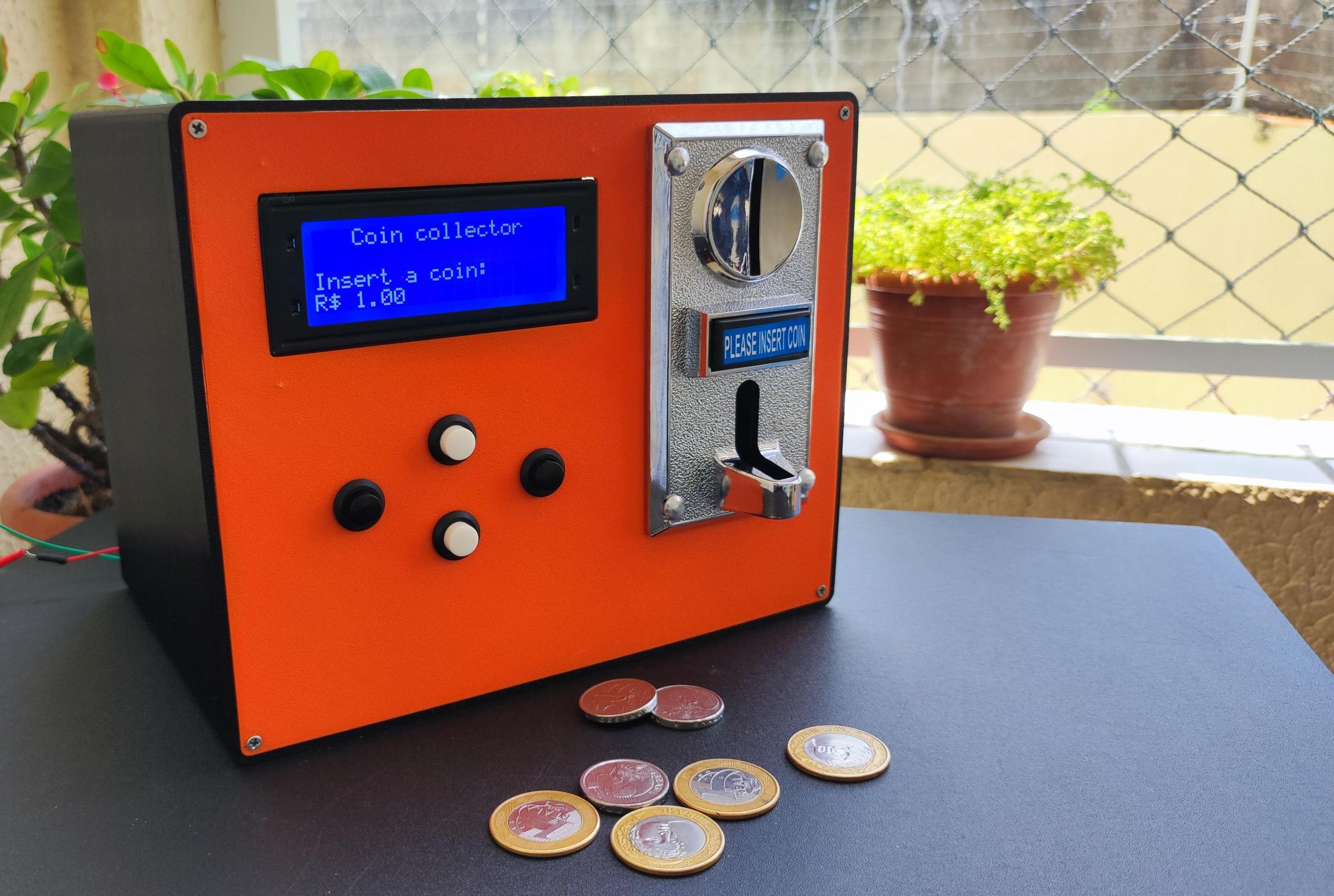 Coin Collector and Register for Vending Machines