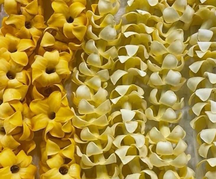How to Make a Puakenikeni Lei
