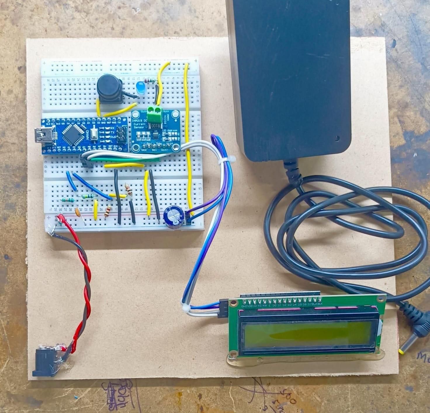 Arduino Nano Based Digital Multimeter (Measures DC Voltage, Resistance & Current)