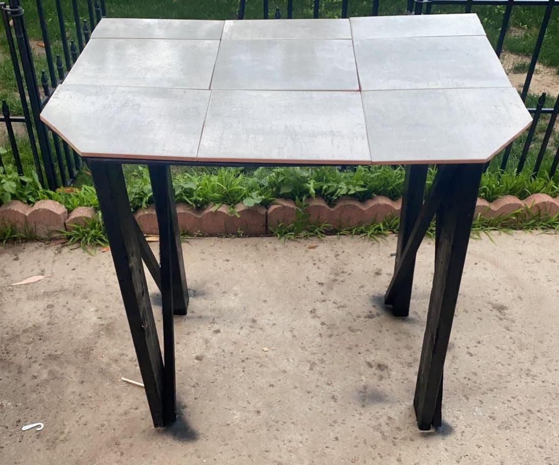 From Scrap Wood and Tiles to New Desk
