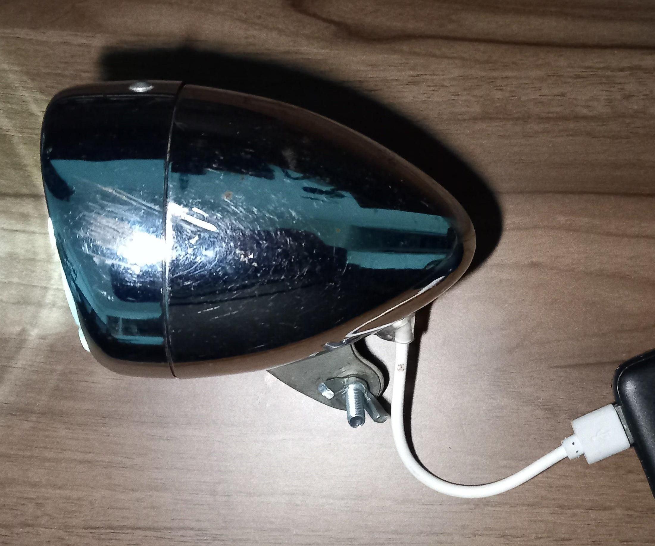 Retrofitting Bike Light With LED Light and USB Cable - Retro Bike Light 0.2