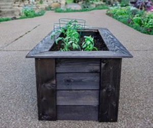 A Step-by-Step Guide to Building Your Own DIY Planter Box With Hidden Wheels