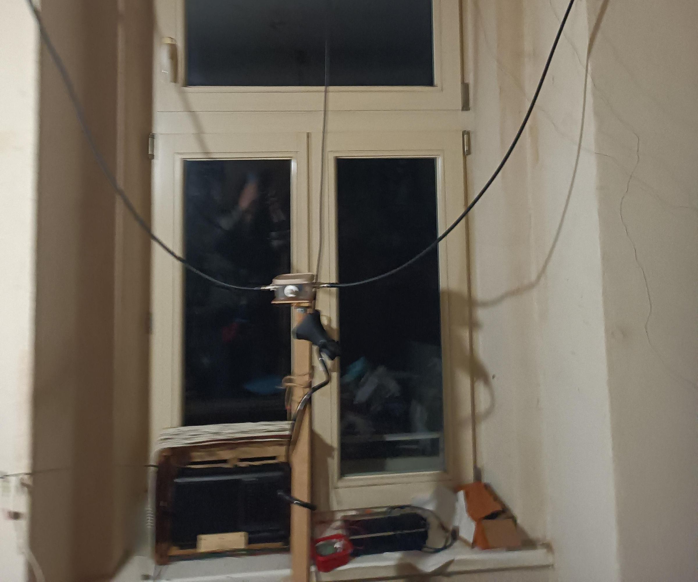 Magnetic Loop Antenna and Mr. Faraday