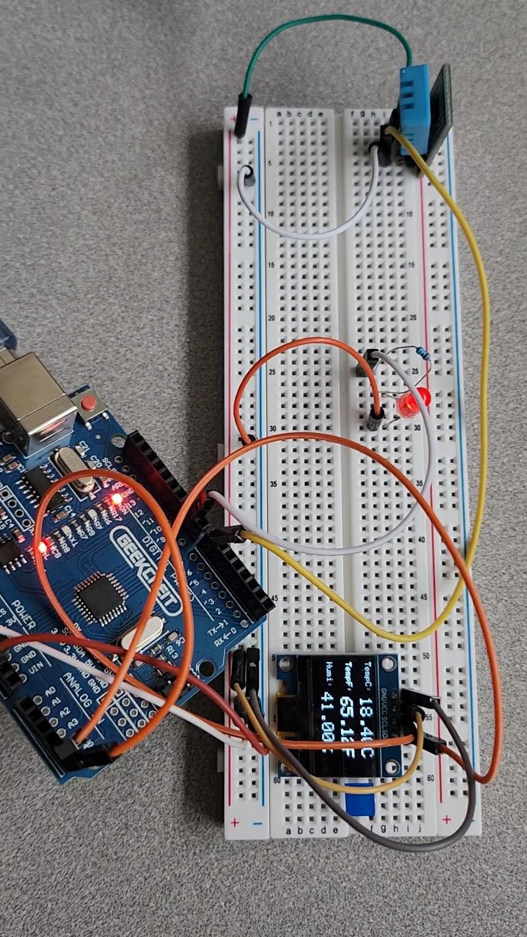 Temperature & Humidity Sensor With DHT11 Sensor and OLED Display