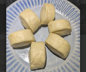 Simple Fluffy Steamed Buns (ManTou)