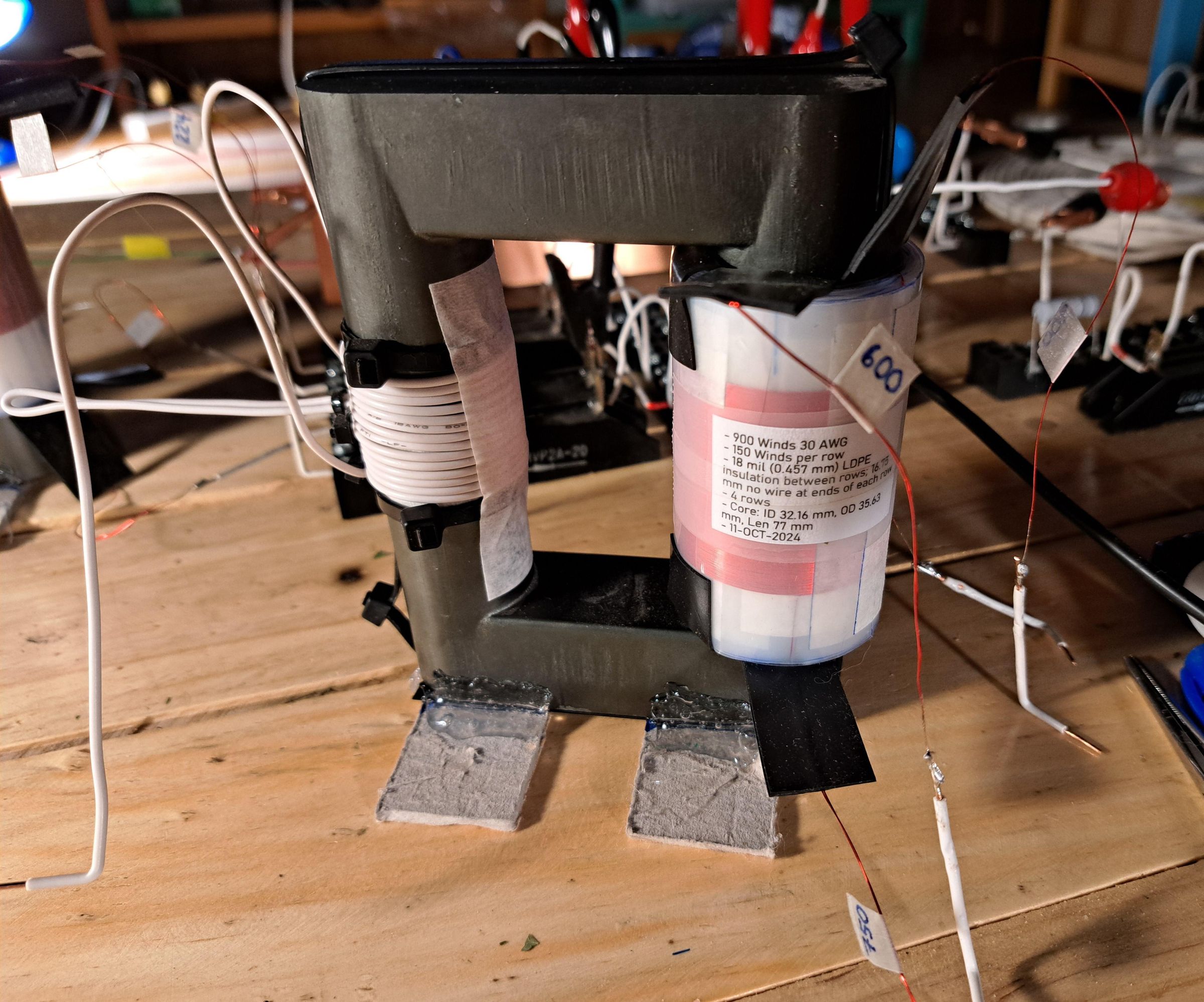 Hybrid Tesla-Flyback Coils - Develop 10X+ More Voltage Than Predicted, Driven With ZVS