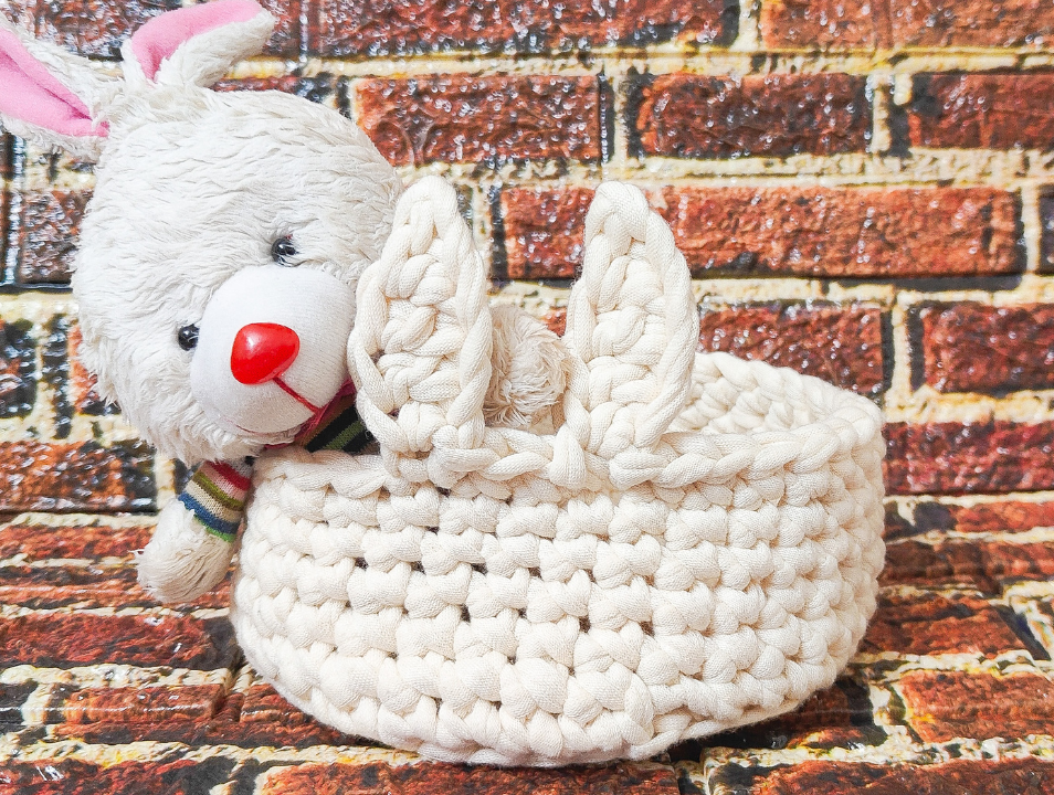 Easy T-Shirt Yarn Crochet Easter Bunny Basket