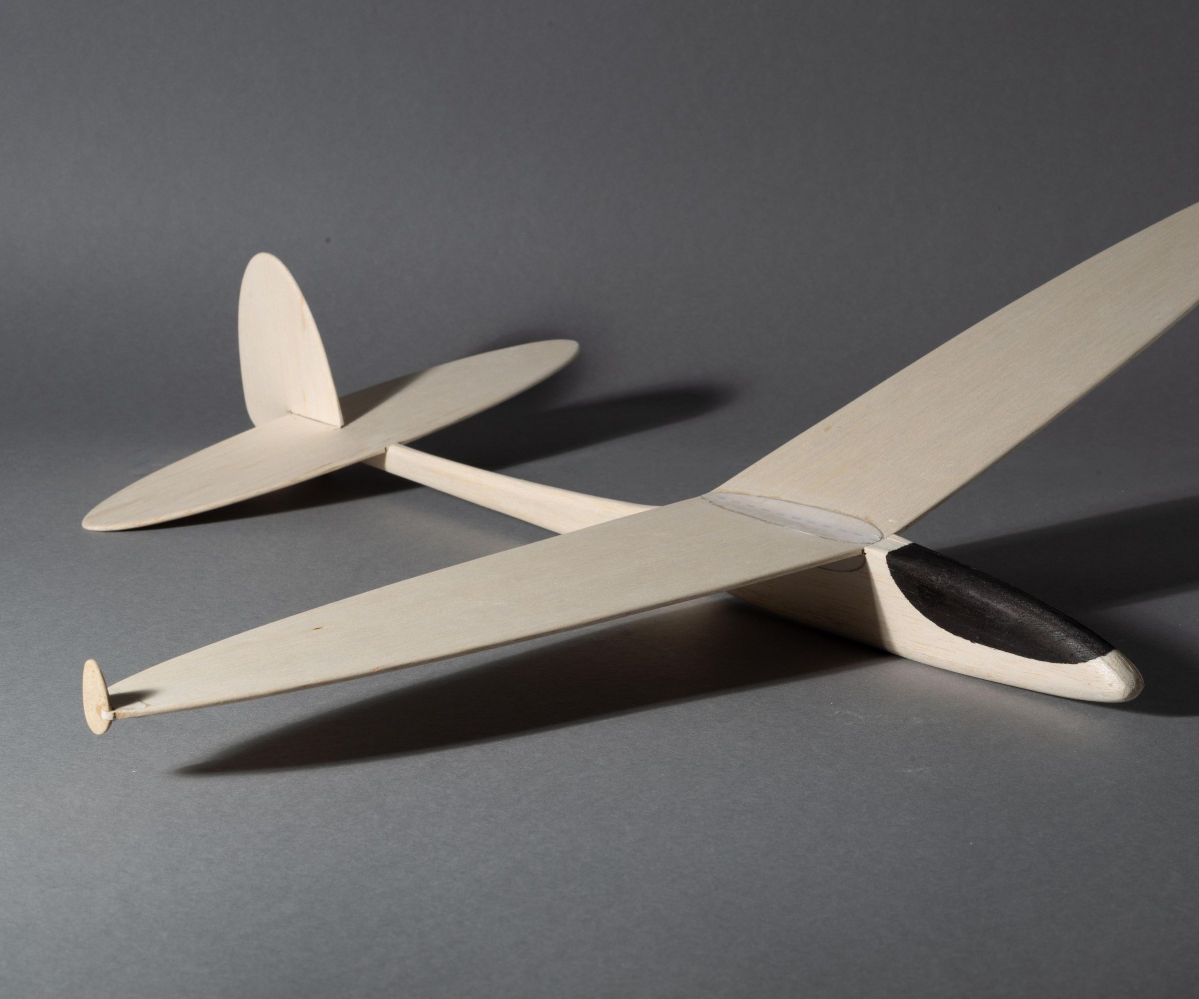 D-LBFG Discus Launch Balsa Free Flight Glider
