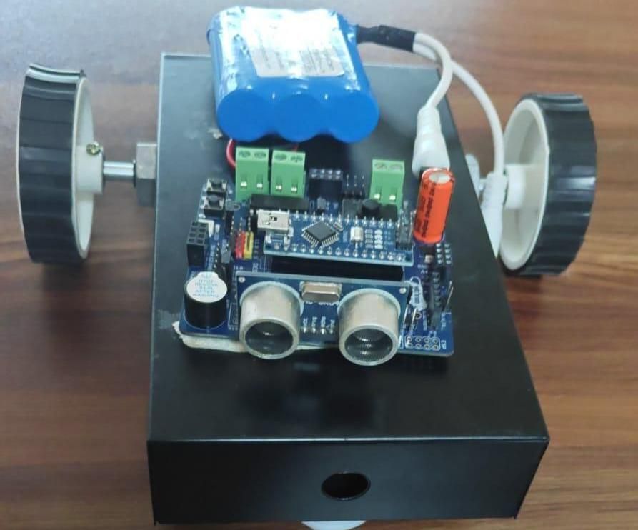 Automatic Obstacle-Avoiding Robot