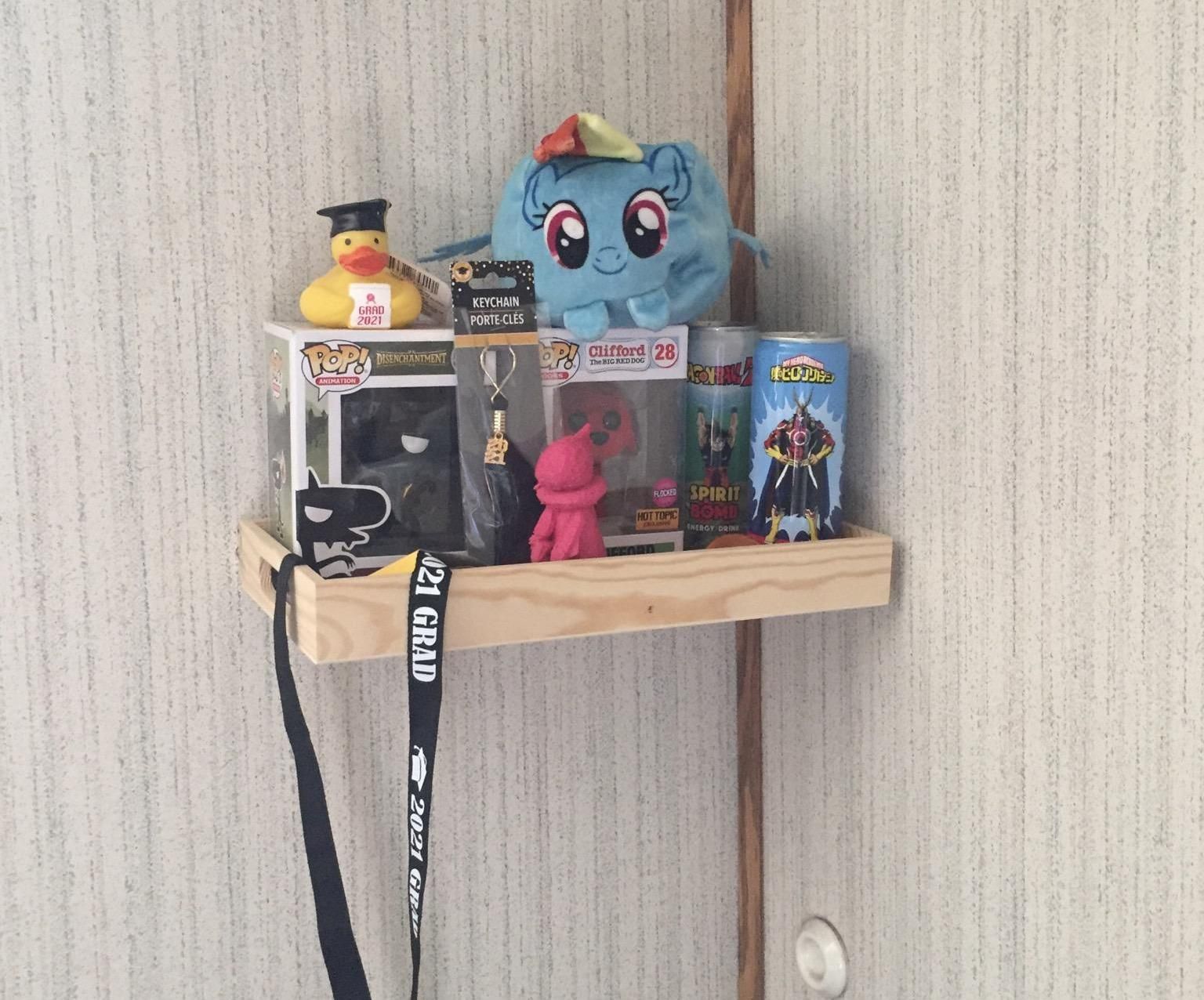 Easy DIY Shelf
