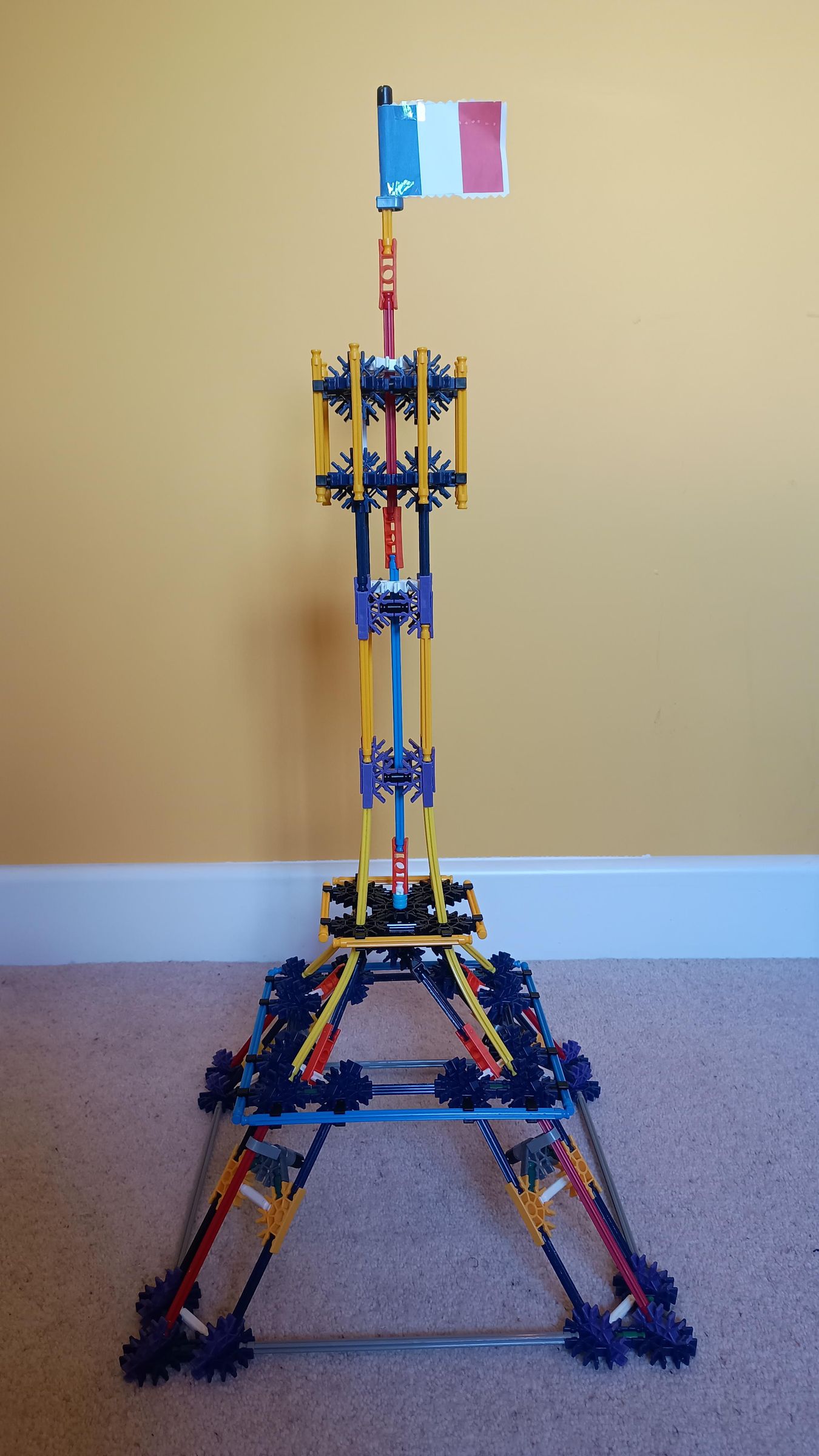 K'nex Eiffel Tower Model