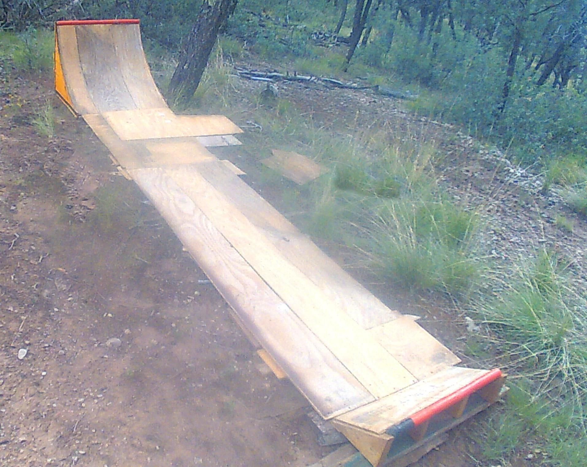 Tiny Ramp Trainer for Skateboarding
