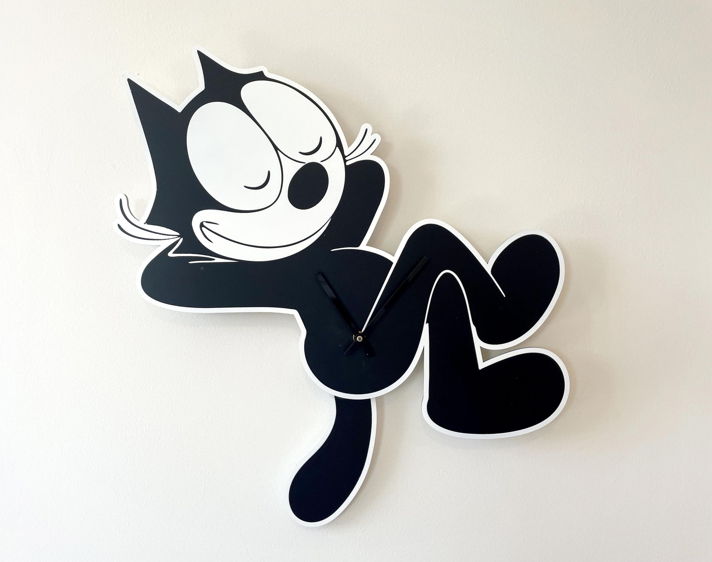 Pendulum Cat Clock