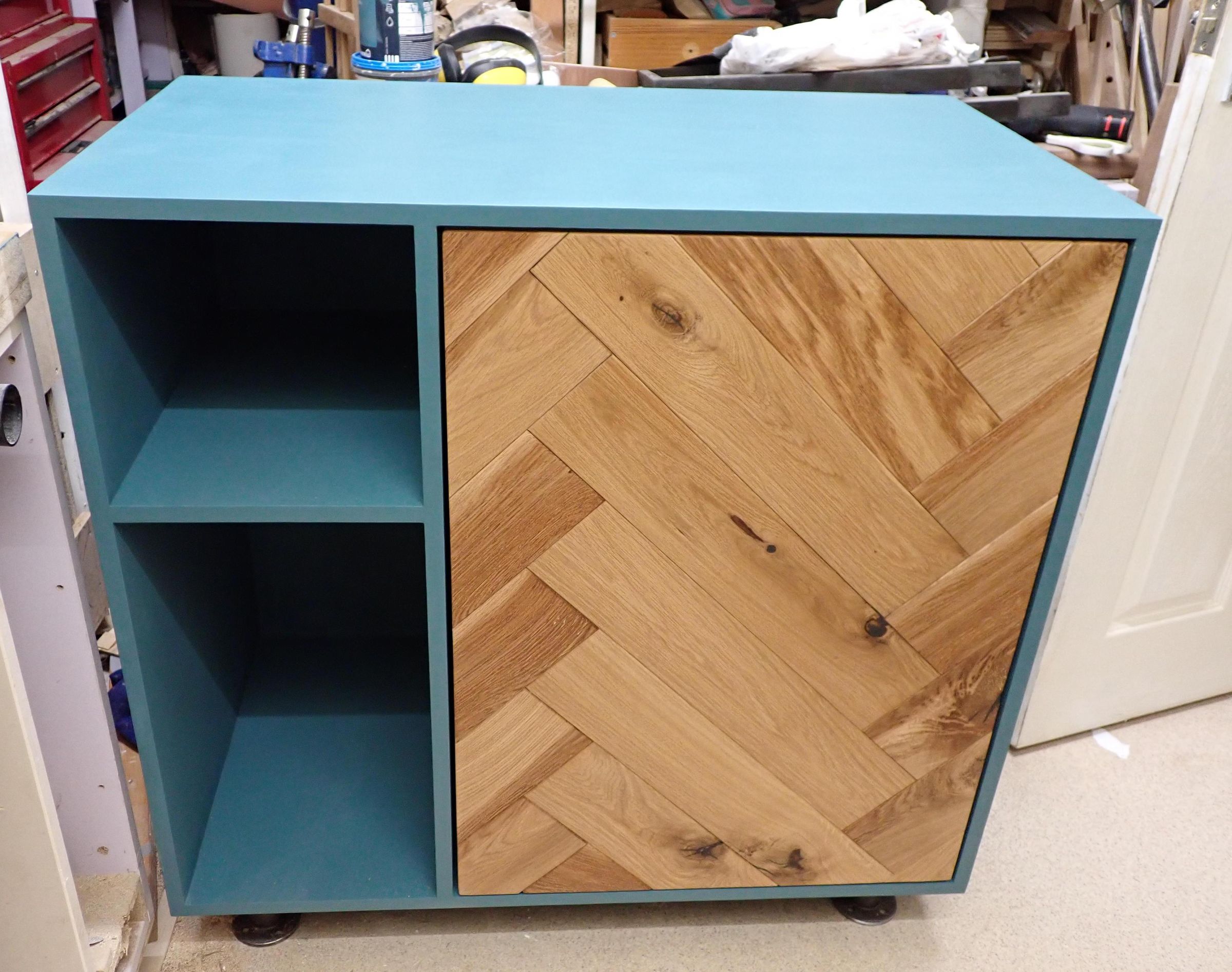 Kitchen Cabinet and Scaffolding Shelves