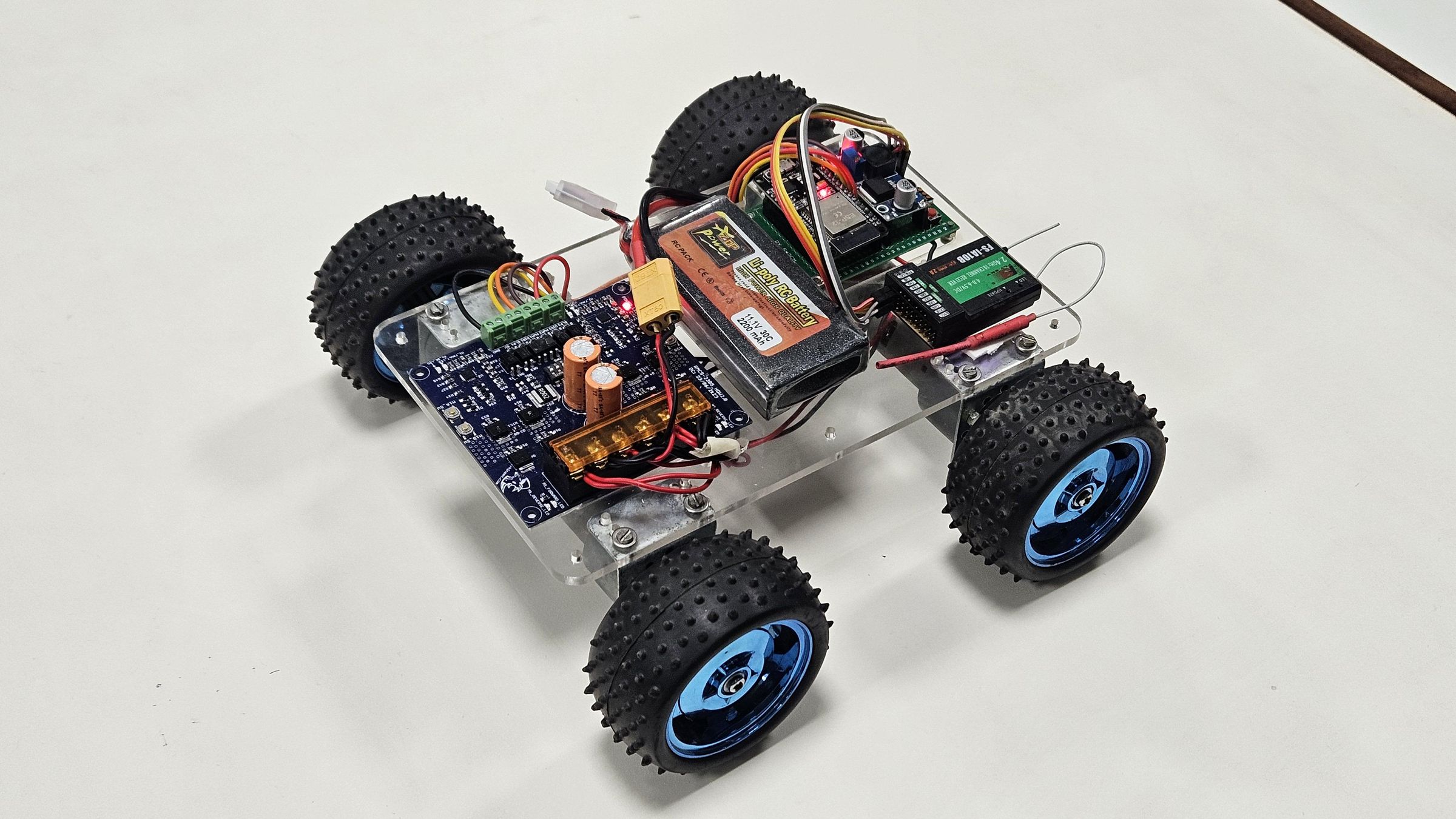RoboRacer — Build Your Own Wi-Fi and Remote Controlled Race Car