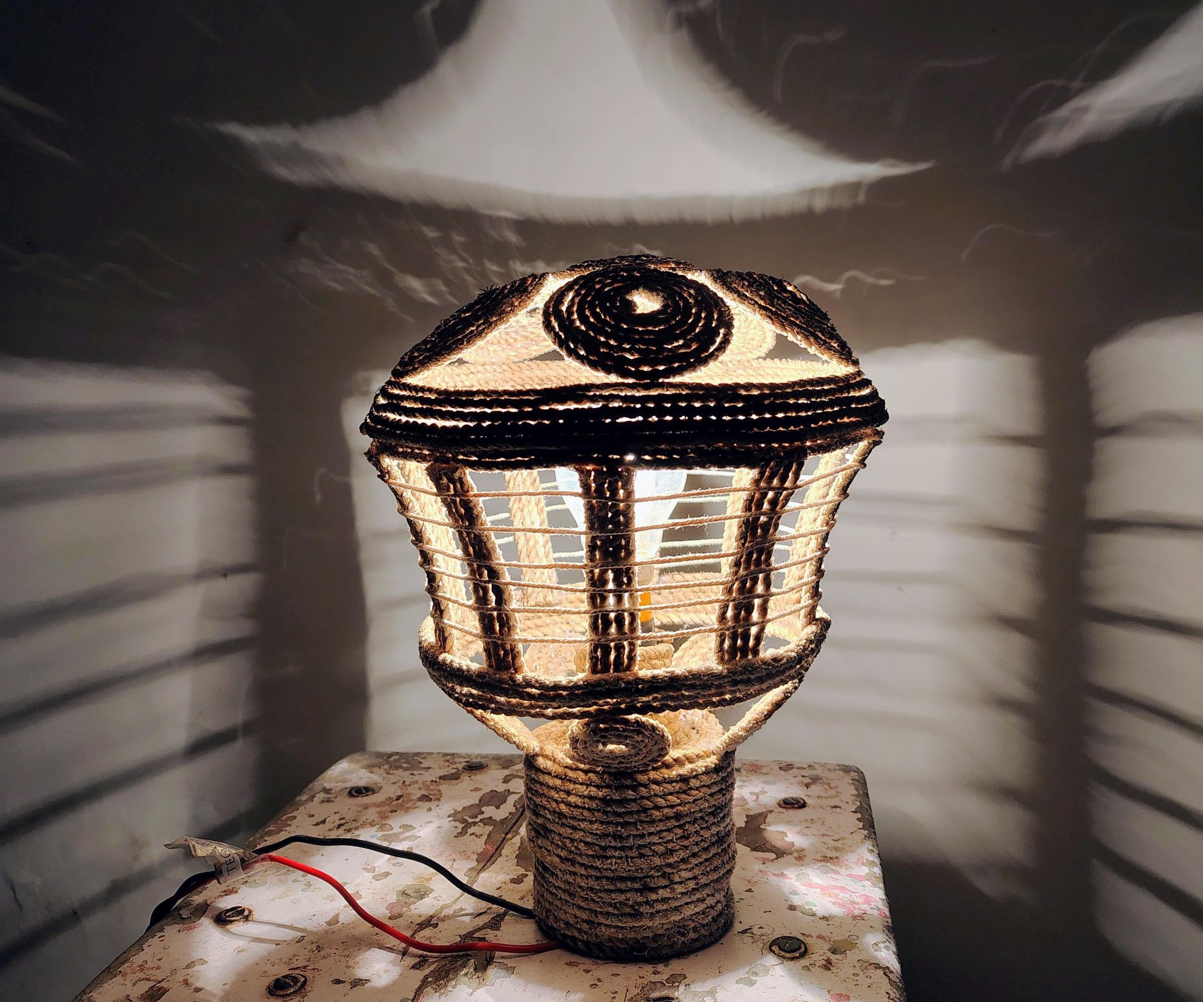 Tabletop Rope Lamp