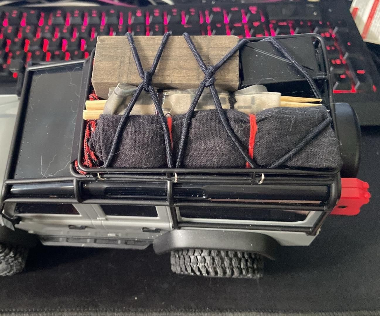 Tiny Bungee Net for RC Trucks