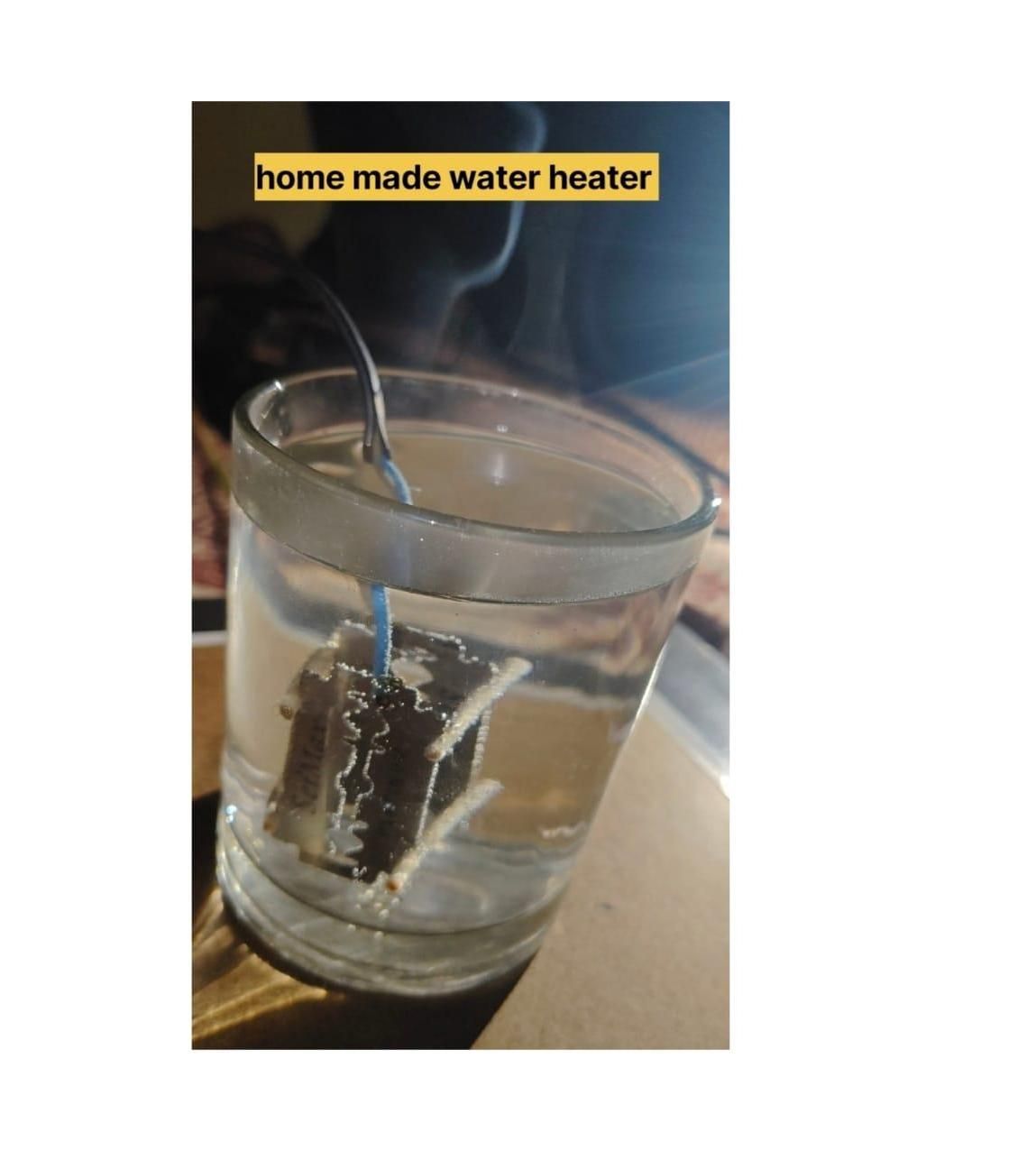 ELECTRIC HEATER USING BLADES