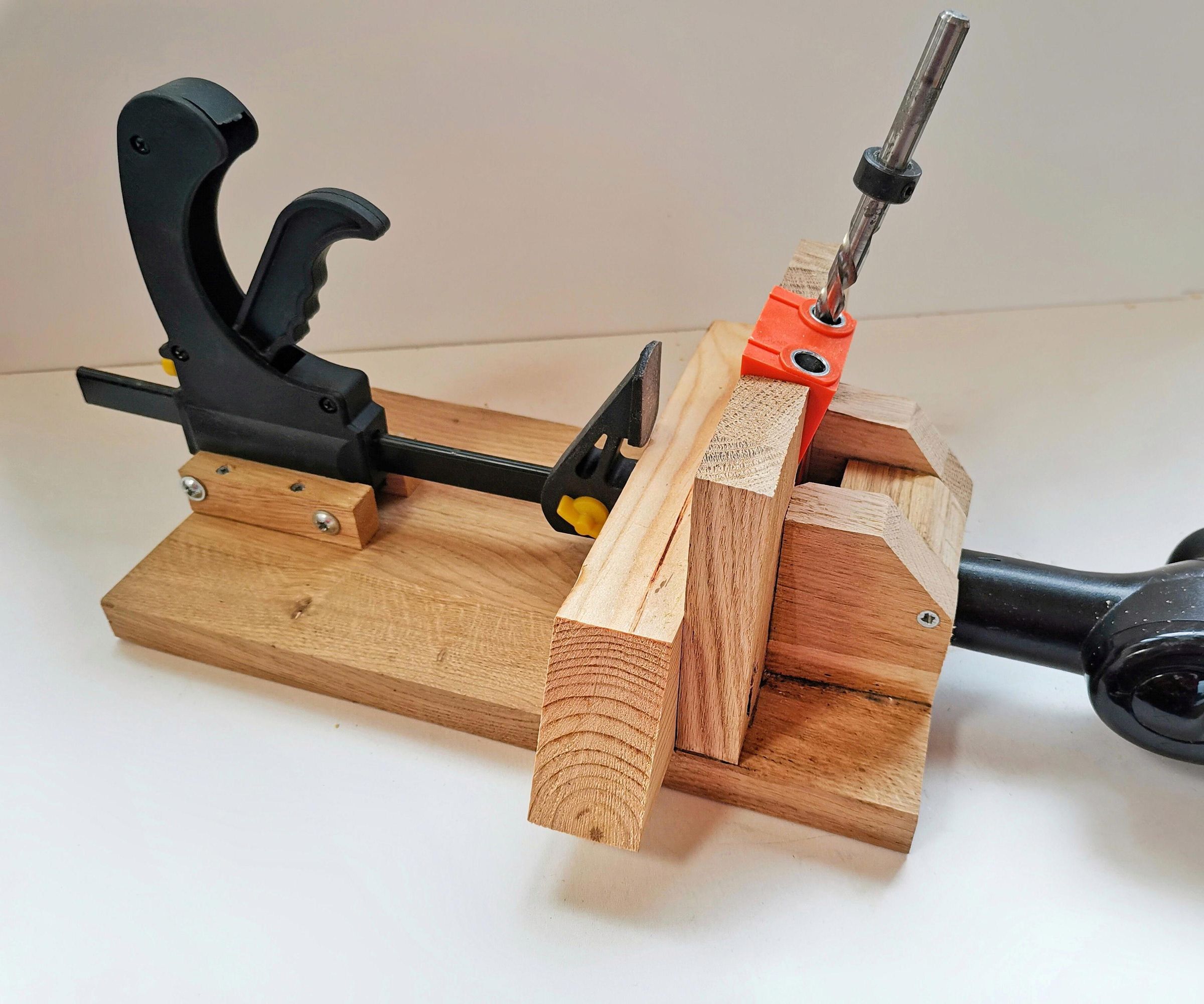 Pocket Hole Jig Station. DIY. Cheap and Simple 