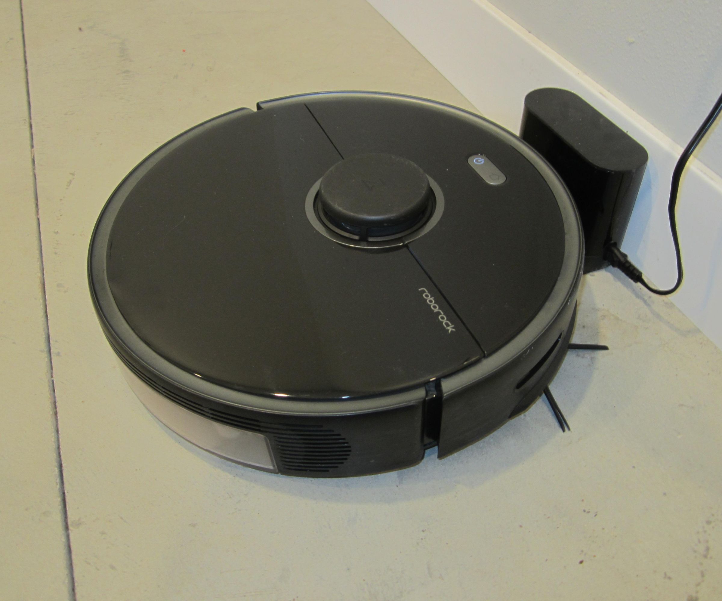 A Roborock S5Max Rescue
