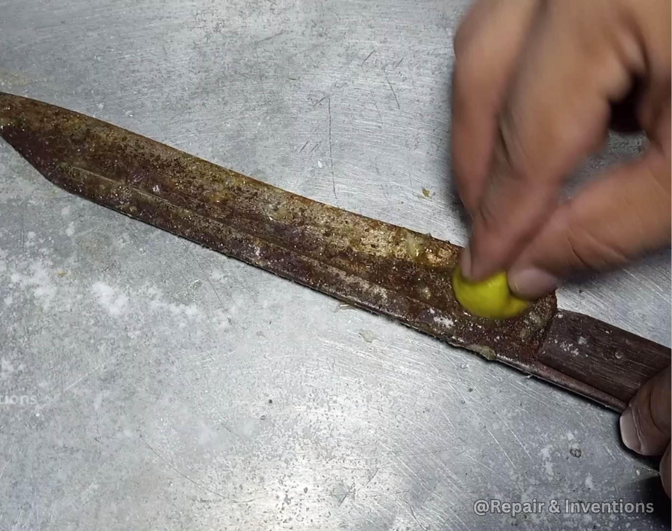 How to Remove Rust From a Knife Blade: Easy Rusty Knife Restoration Guide