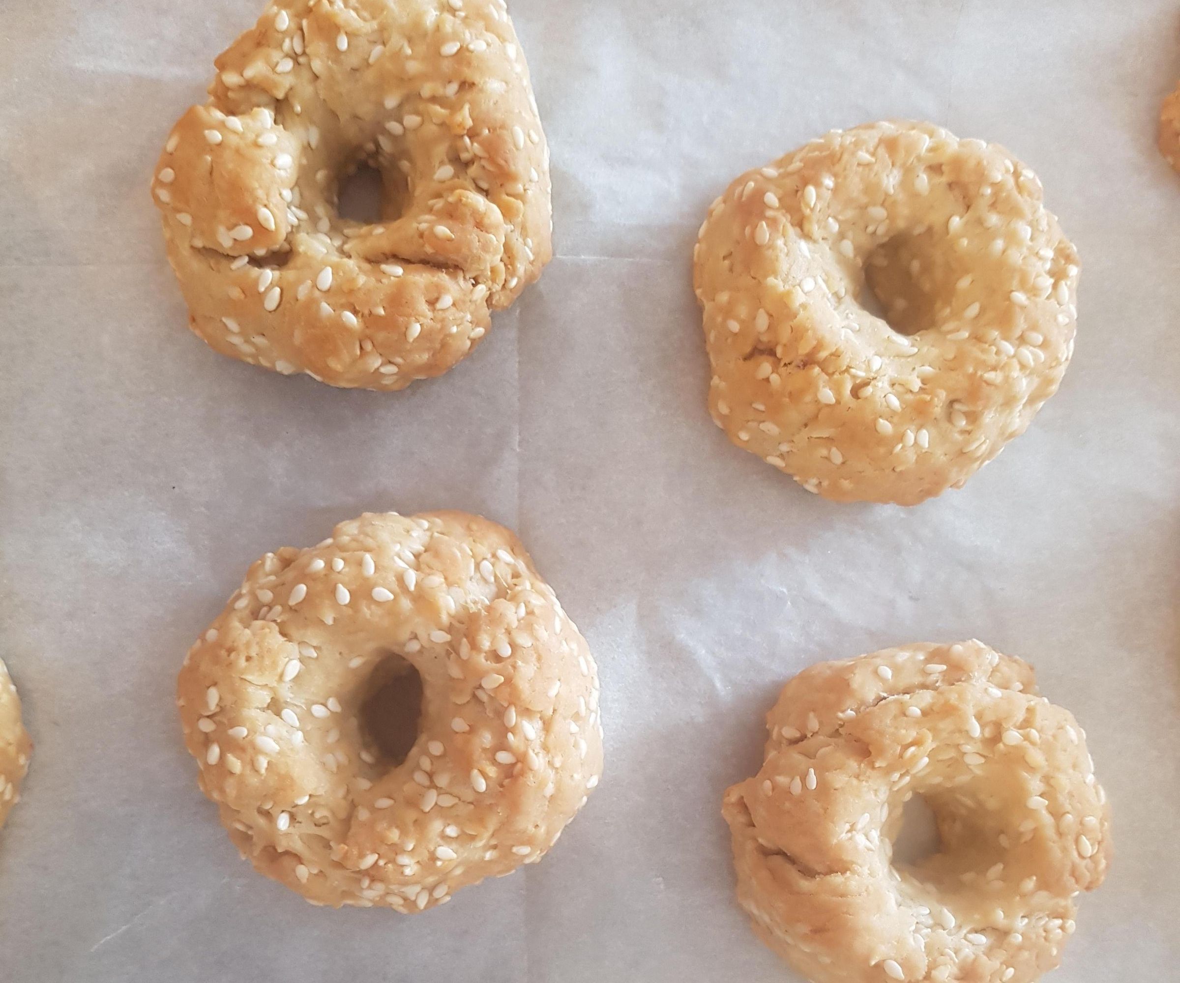 Irresistible Savory Sesame Cookies