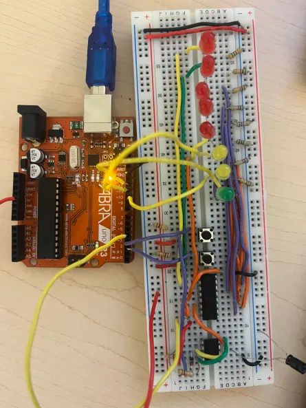 Arduino 555/4017/LCD Reaction Game