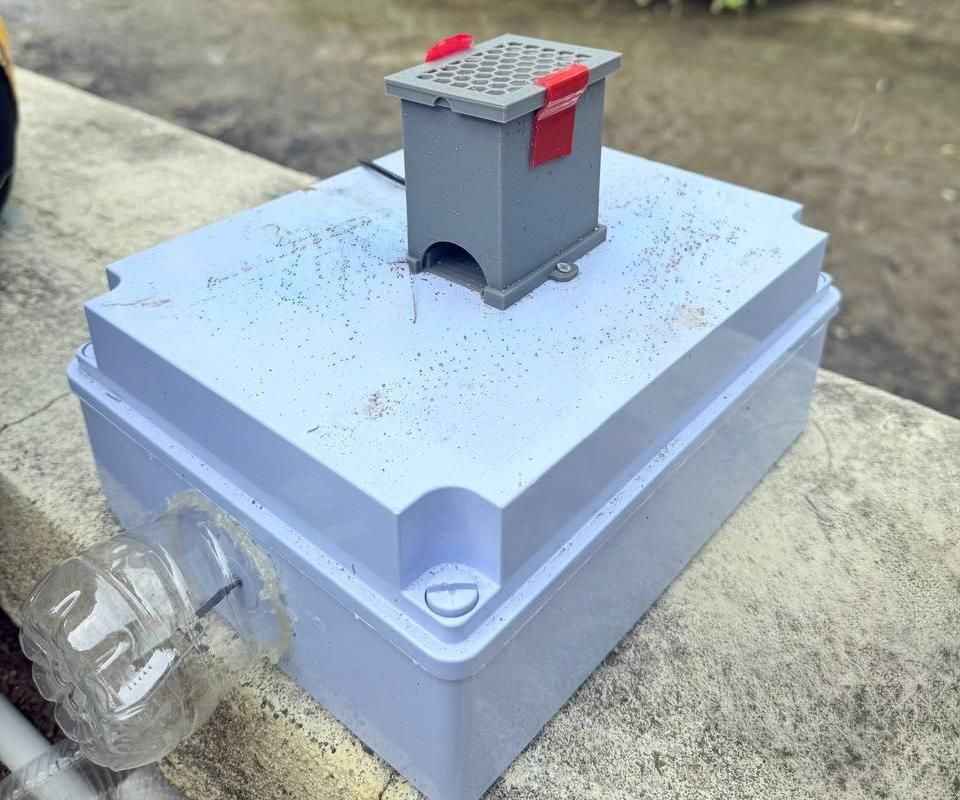 DIY IoT Rain Gauge & Weather Monitoring System Using Raspberry Pi Pico W