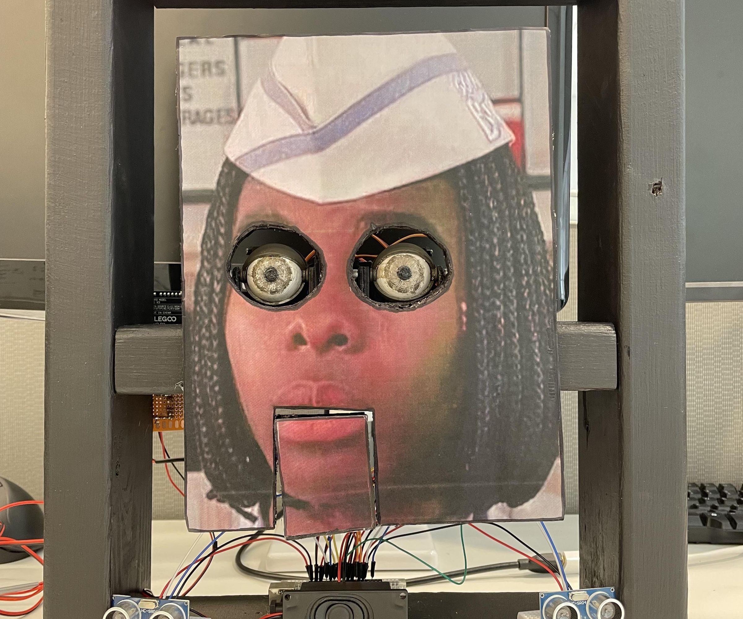 Animatronic Face of Ed From Good Burger