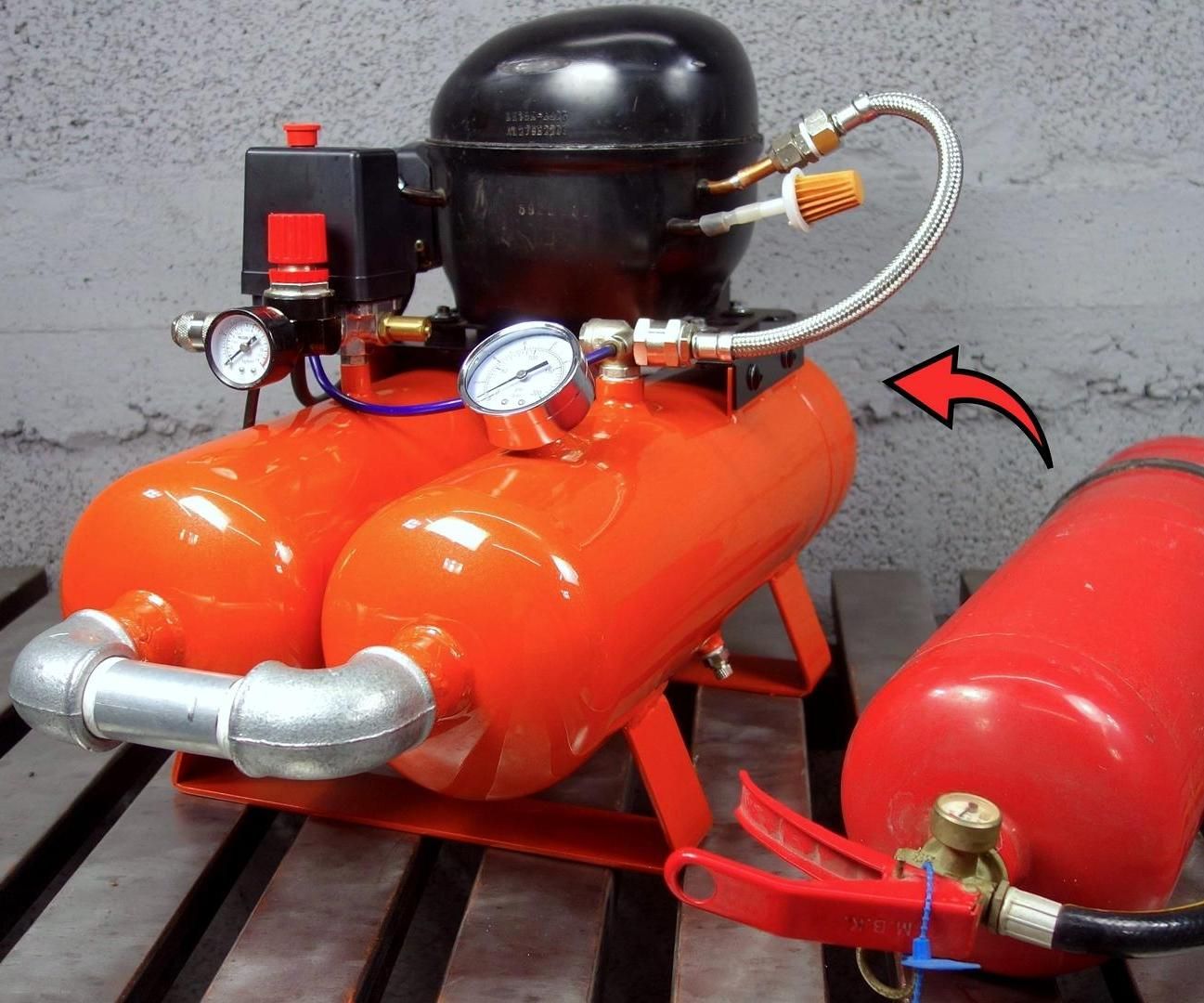 How to Make Silent Air Compressor With Refrigerator Motor and Fire Extinguisher
