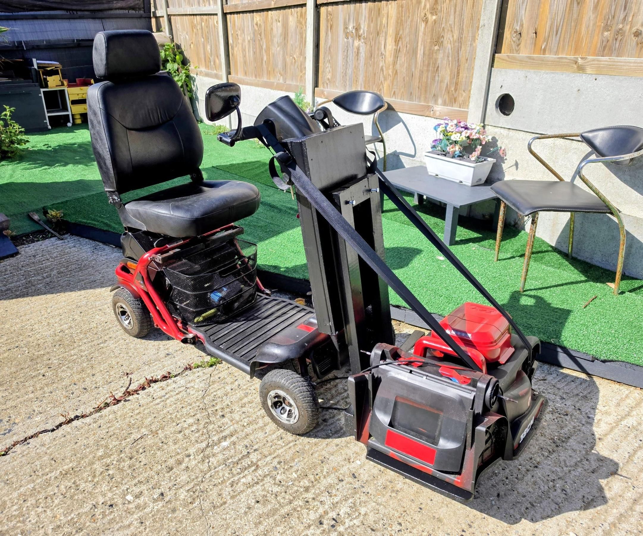 Battery Powered Ride-On Lawnmower Conversion - Using a Mobility Scooter & Cordless Mower