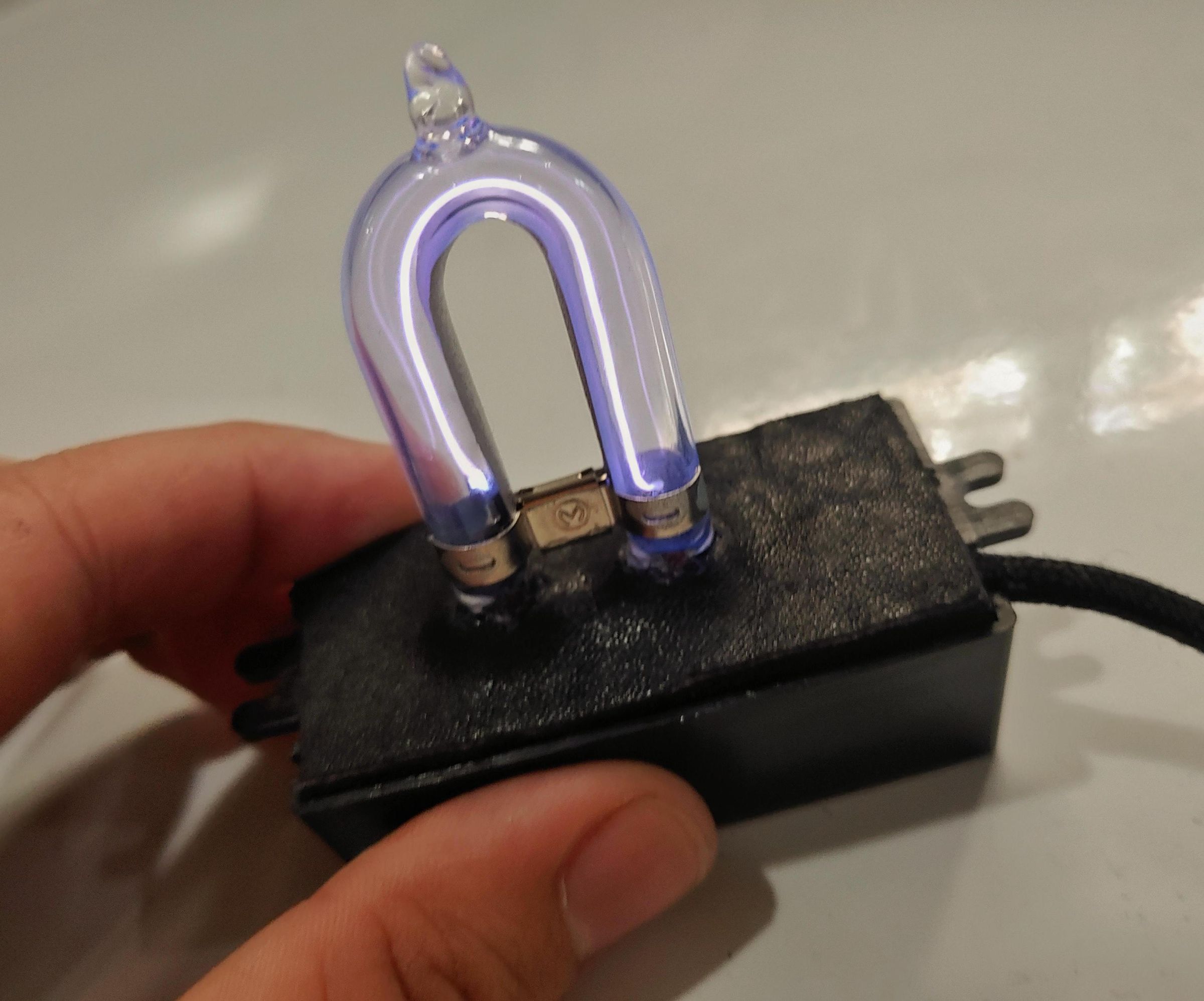 Xenon Lighting From Retro Flash Tube