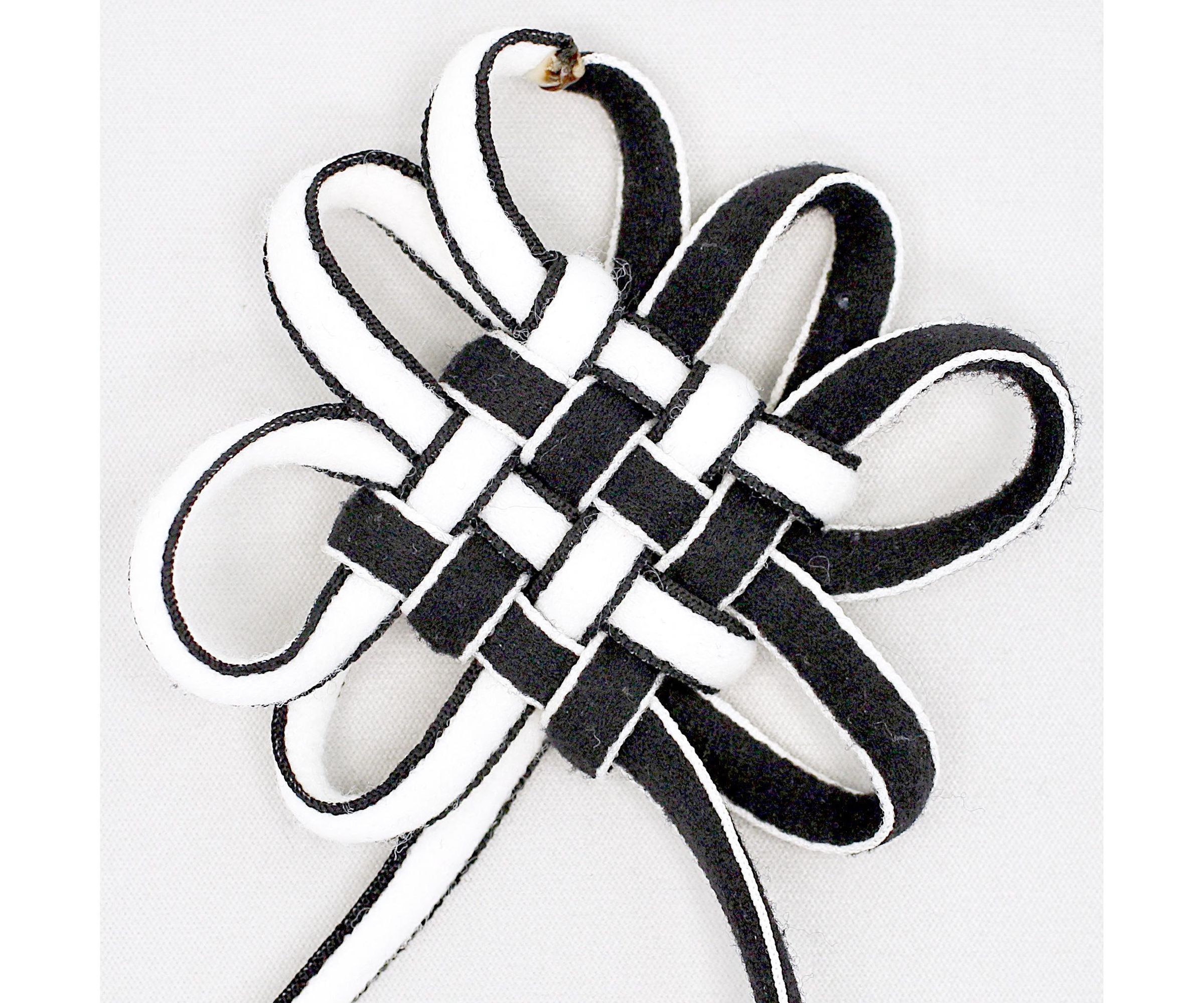 Tie a Pan Chang/Mystic Knot With a Paper Template