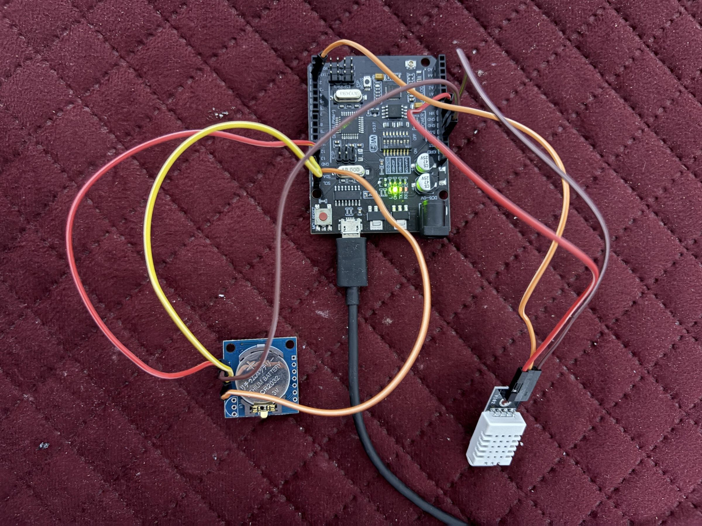 Temperature & Humidity Sensor With Date & Time on Arduino UNO WiFi R3 ATmega328P+Node MCU ESP8266 CH340G Compatible Board