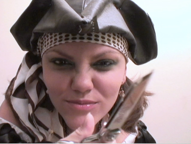 DIY Girl Pirate Costume HOW-TO
