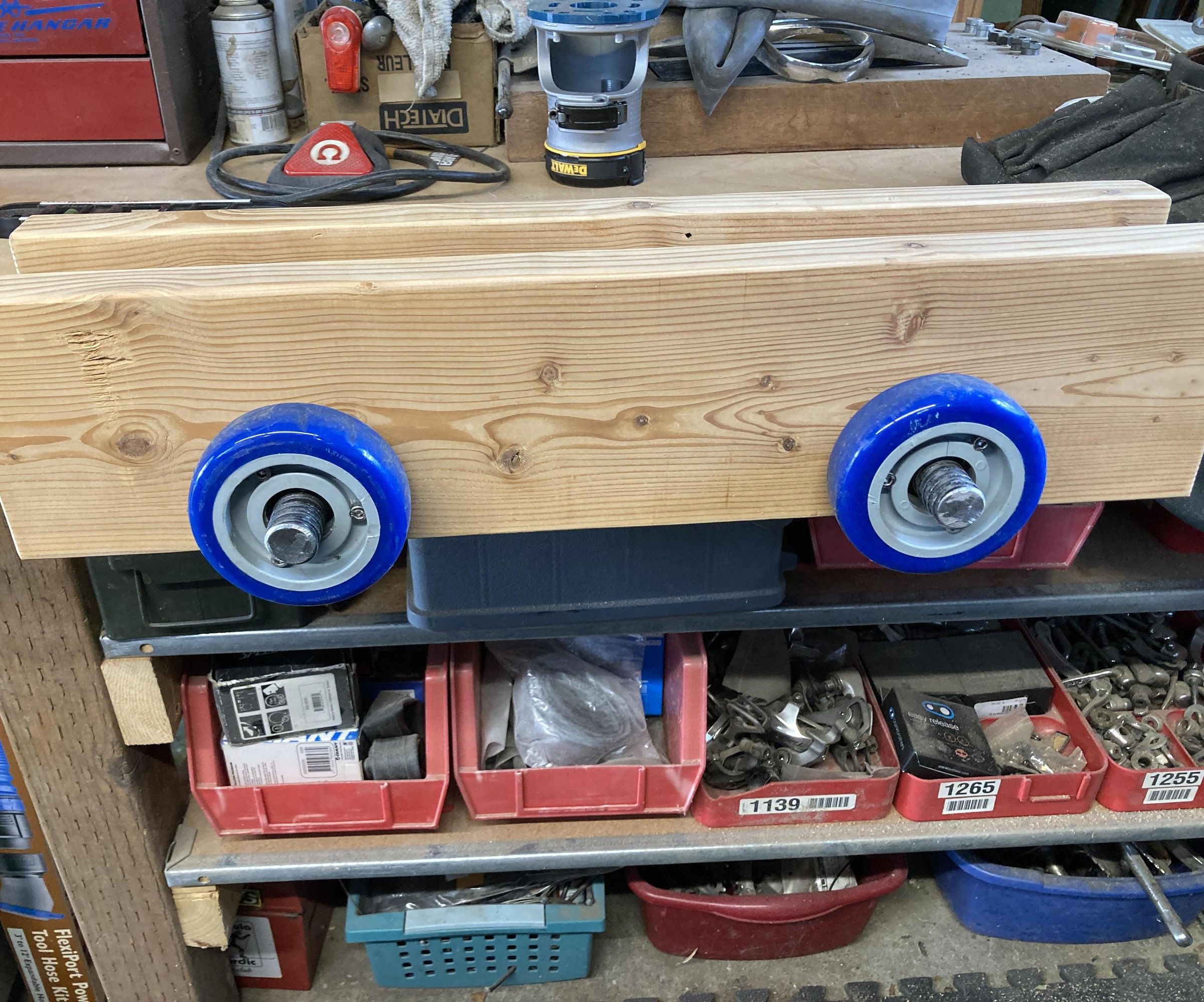 Make a Woodworking Vise From a Barbell