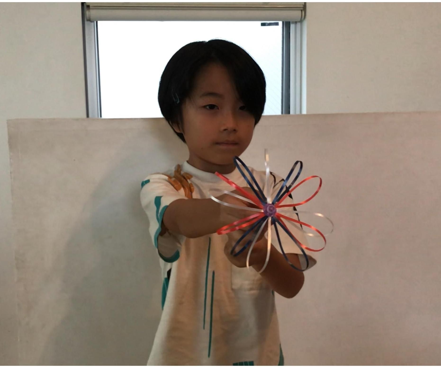 ~How to Make a Rainbow Stick~ (You Would Love the Moves and the Rainbow Colors!)
